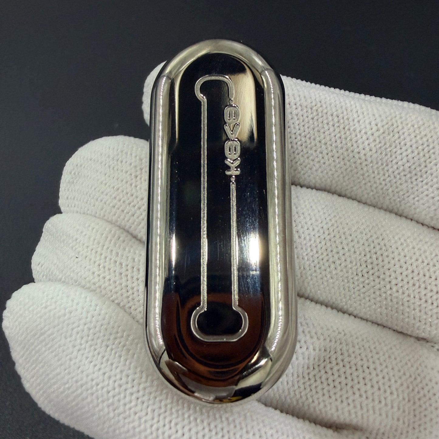 Floating Cloud Titanium
