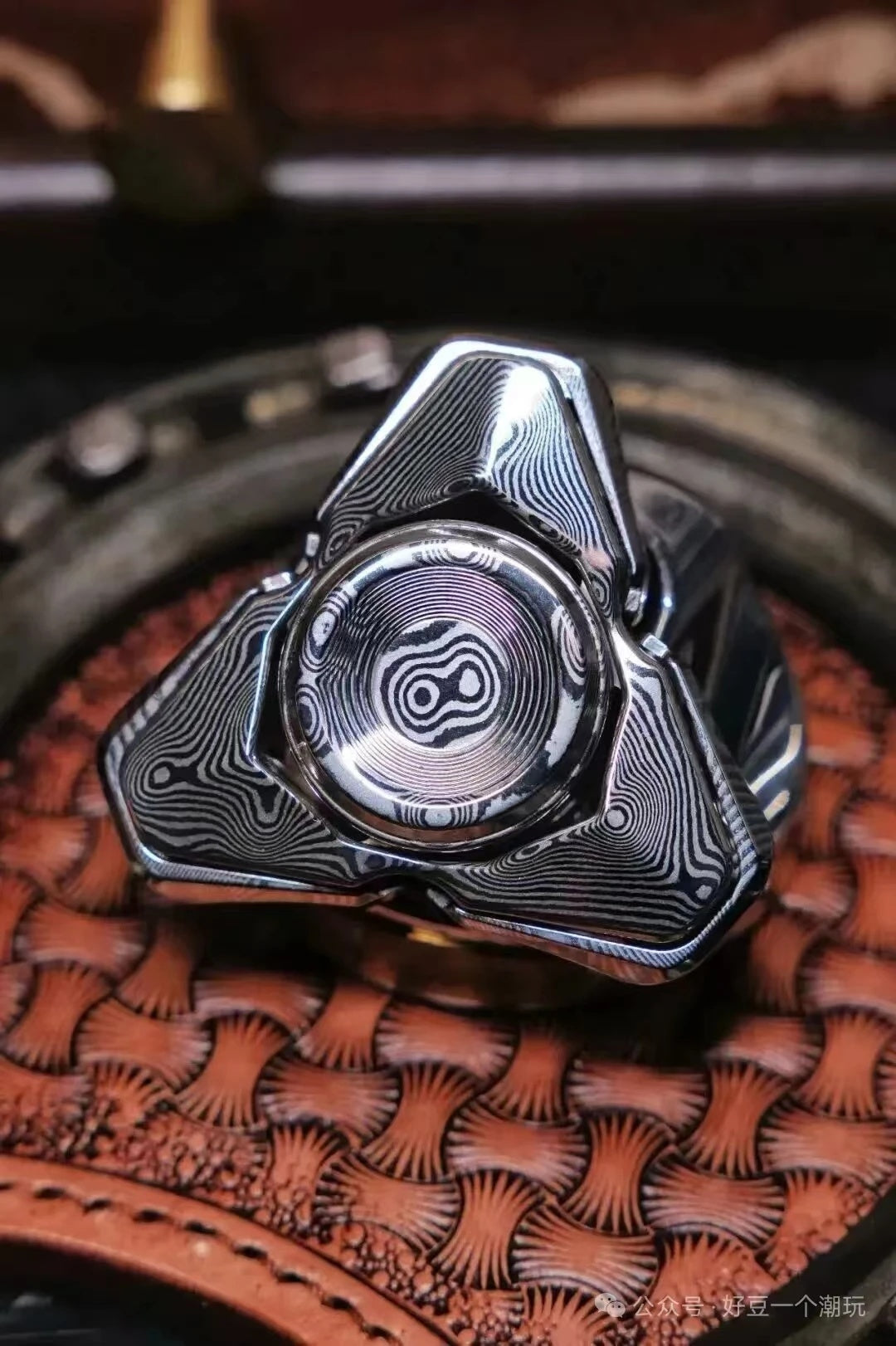 Well Bean Garlic Damasteel
