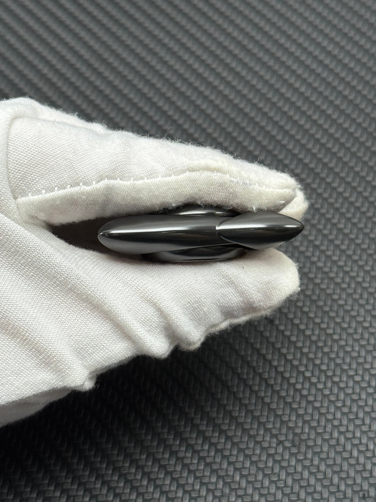 Wind Zirconium