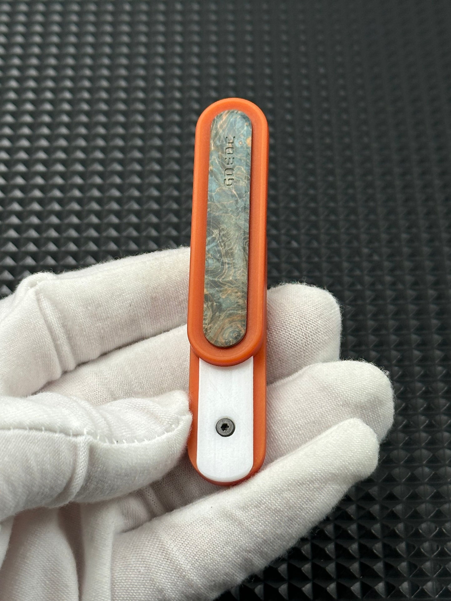 Spice Pin Resin