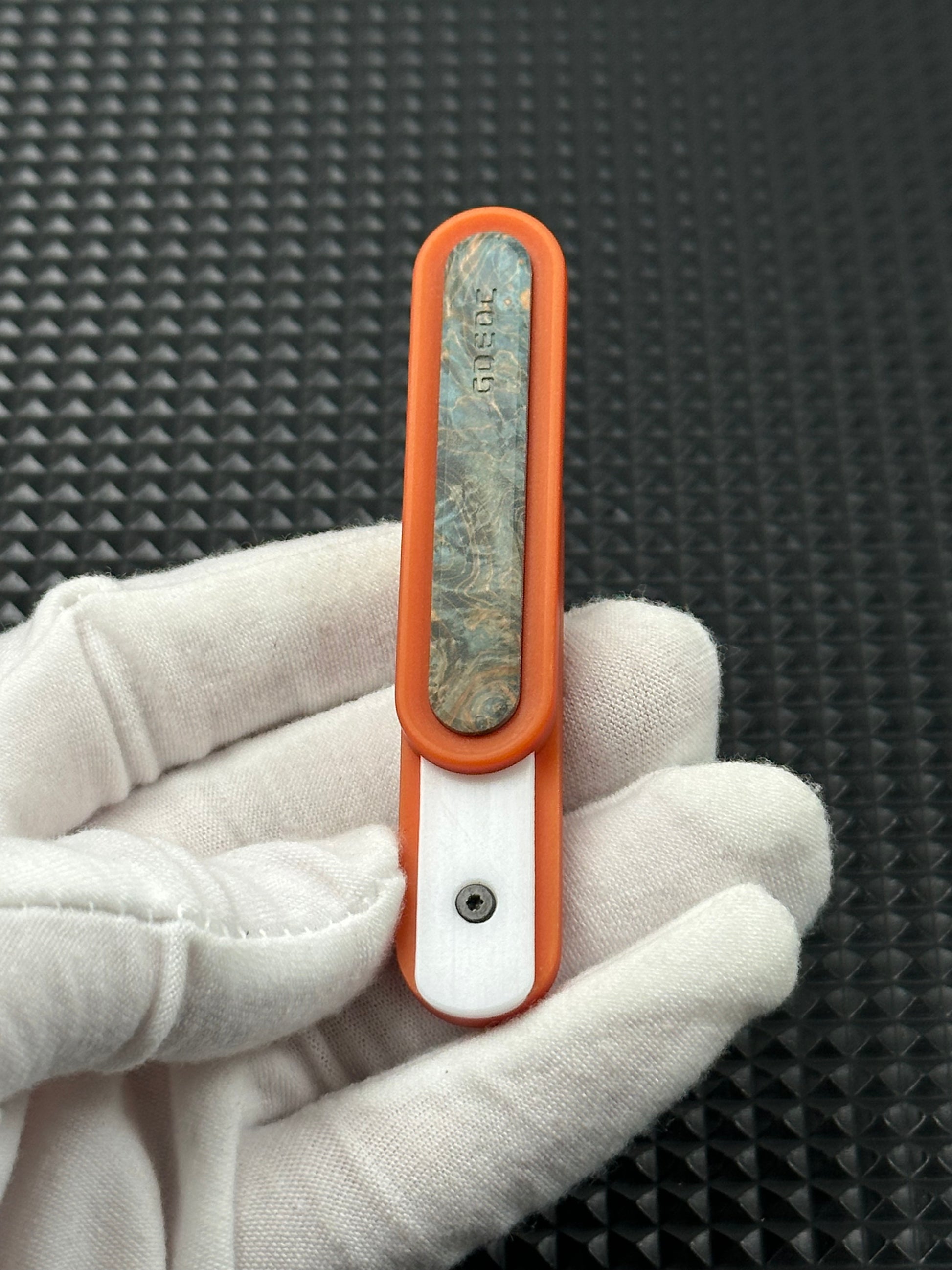 Spice Pin Resin