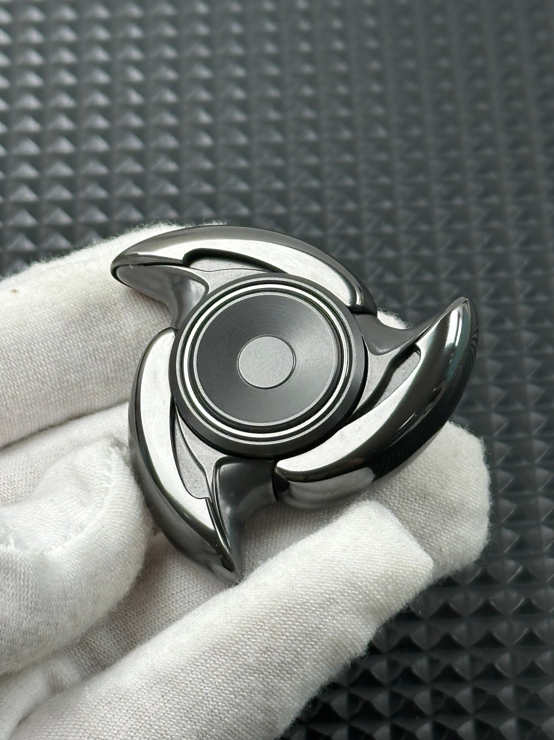 Liquid Zirconium