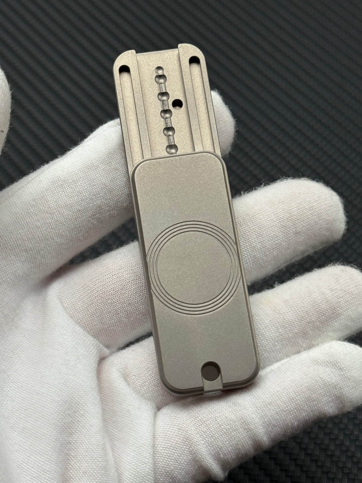 Sugar Cube Titanium