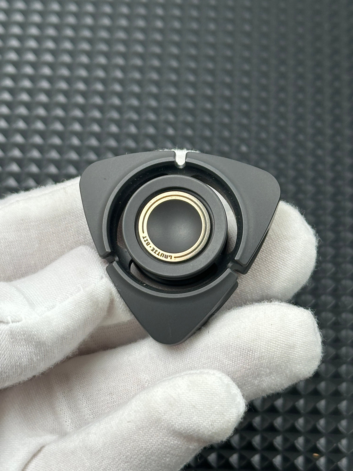 BIT 04 Zirconium