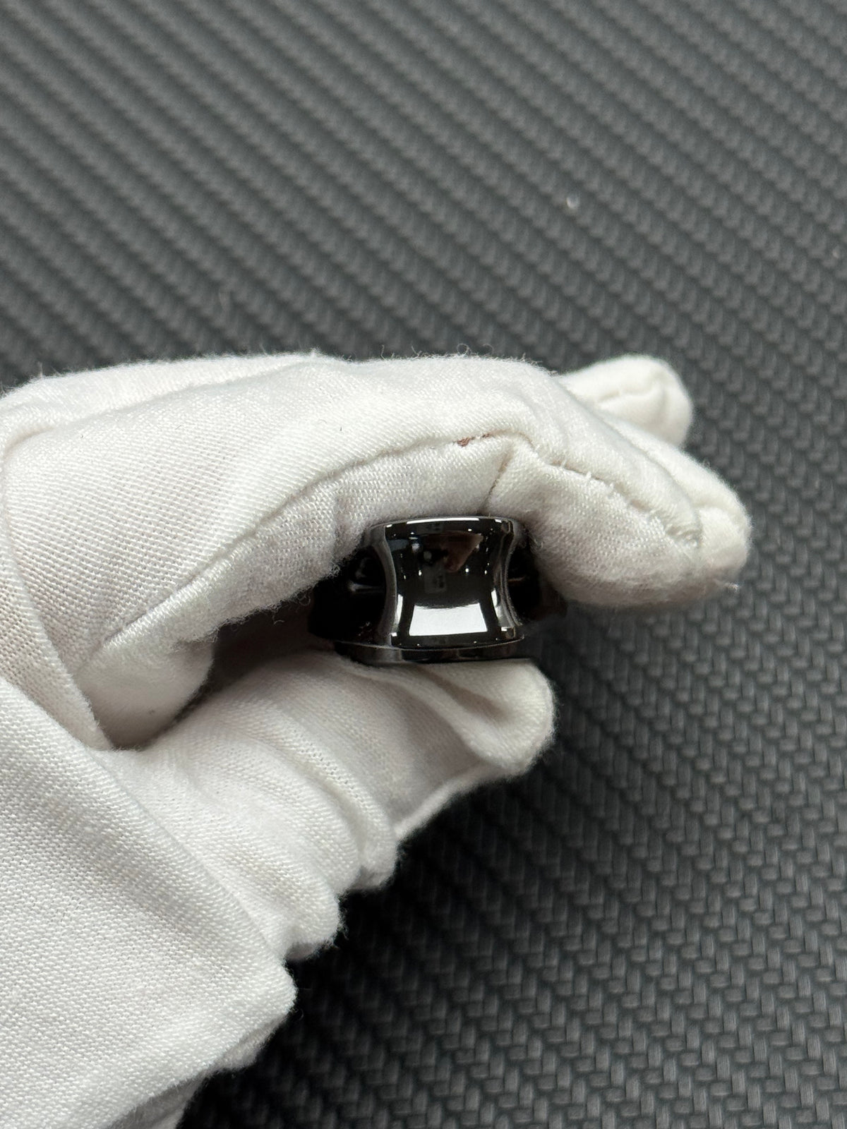 Oumuamua Premium & Buckle Zirconium Polished