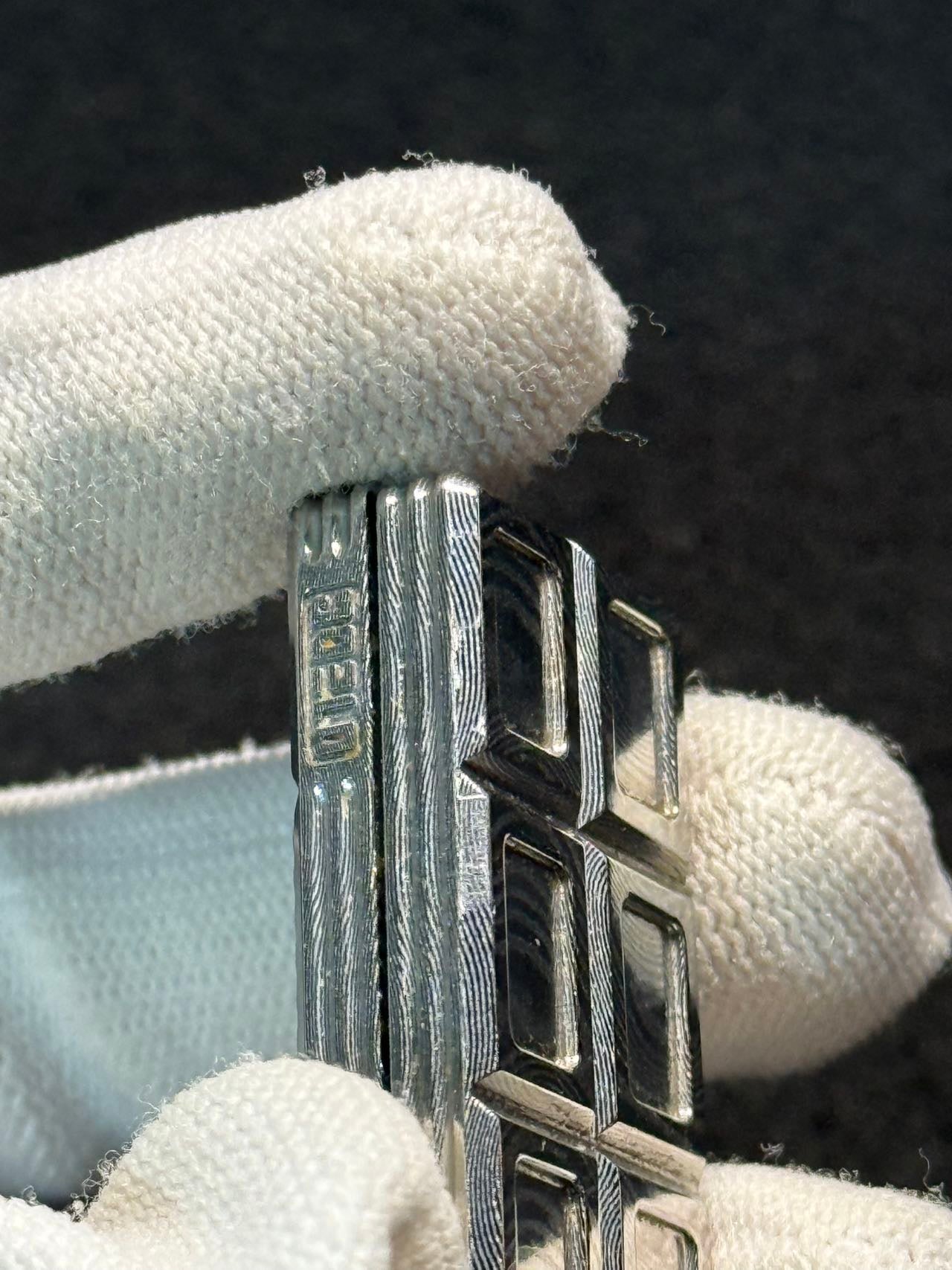 Ultra Thin Wafer Damasteel