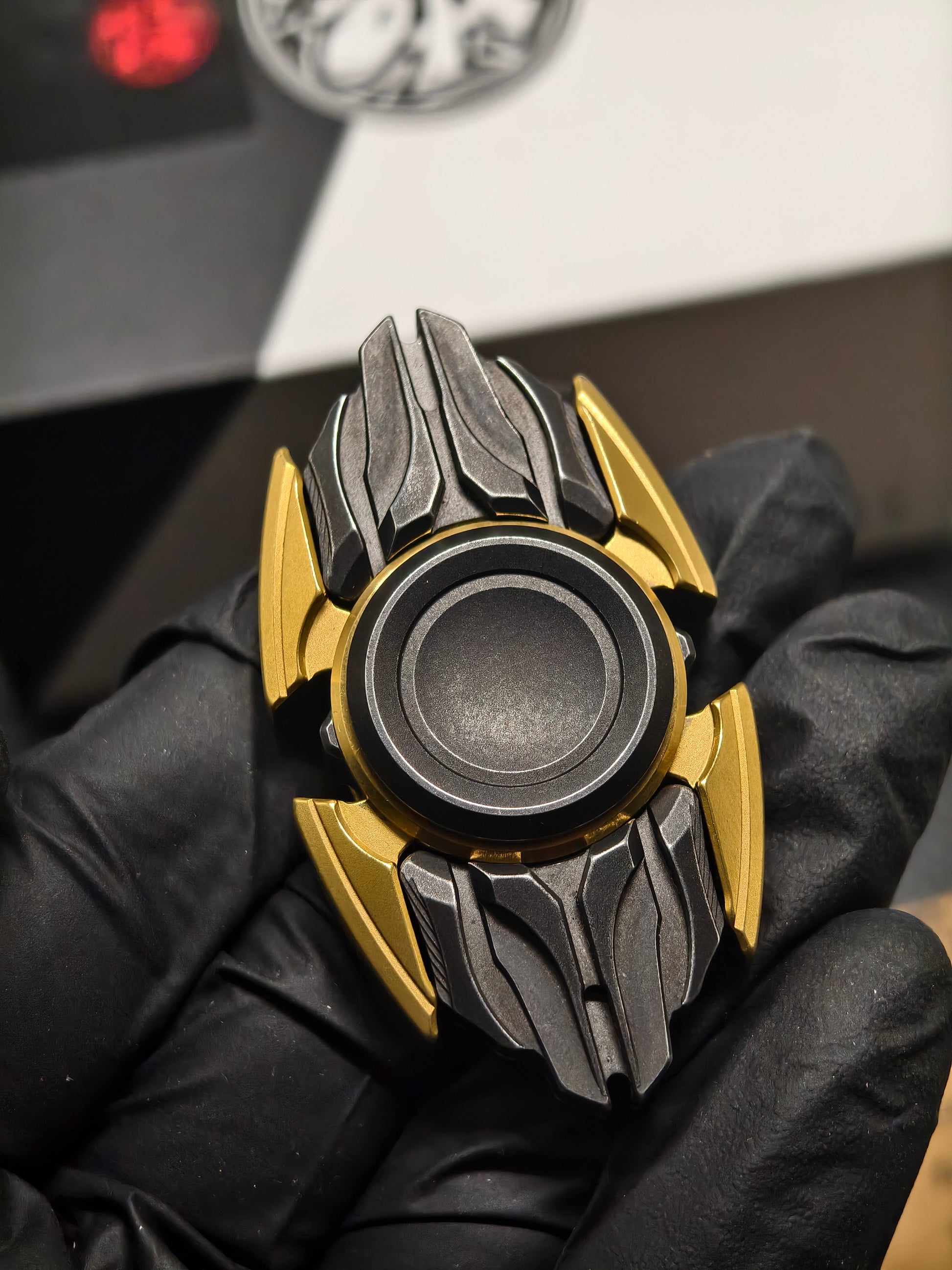 Dark Shell Opening Stainless Steel