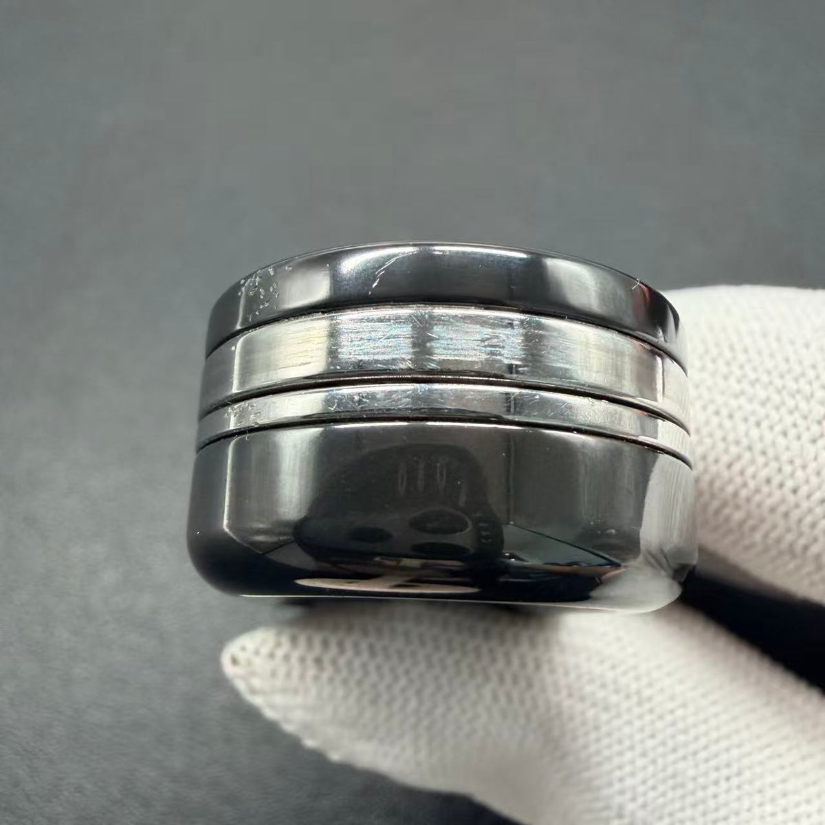 Lightning Mini Zirconium