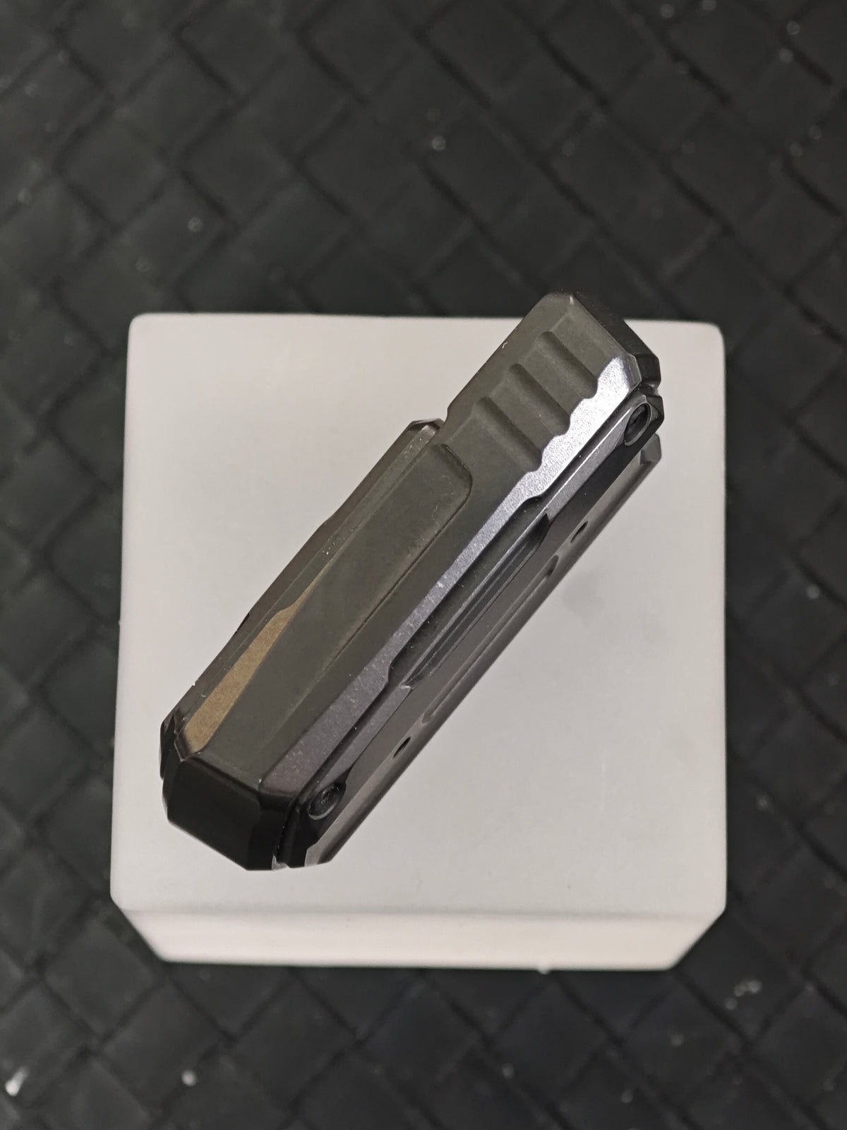 Thousand machines Zirconium Stonewashed