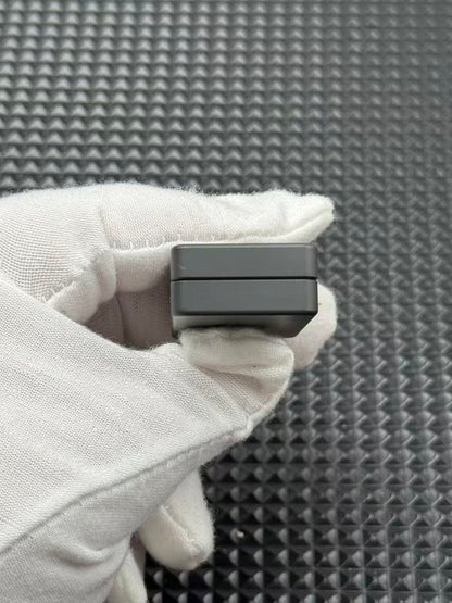 Mute Zirconium