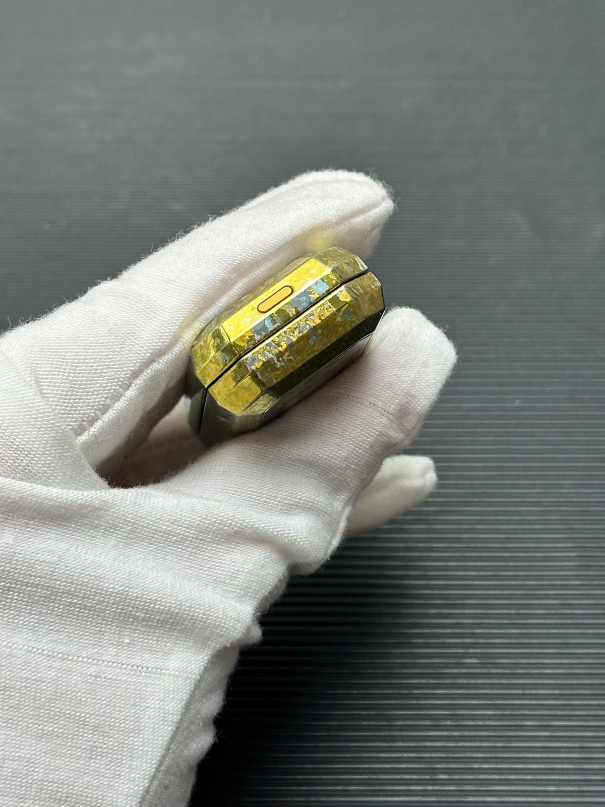 Yao Crystallized Titanium Resin-Sealed