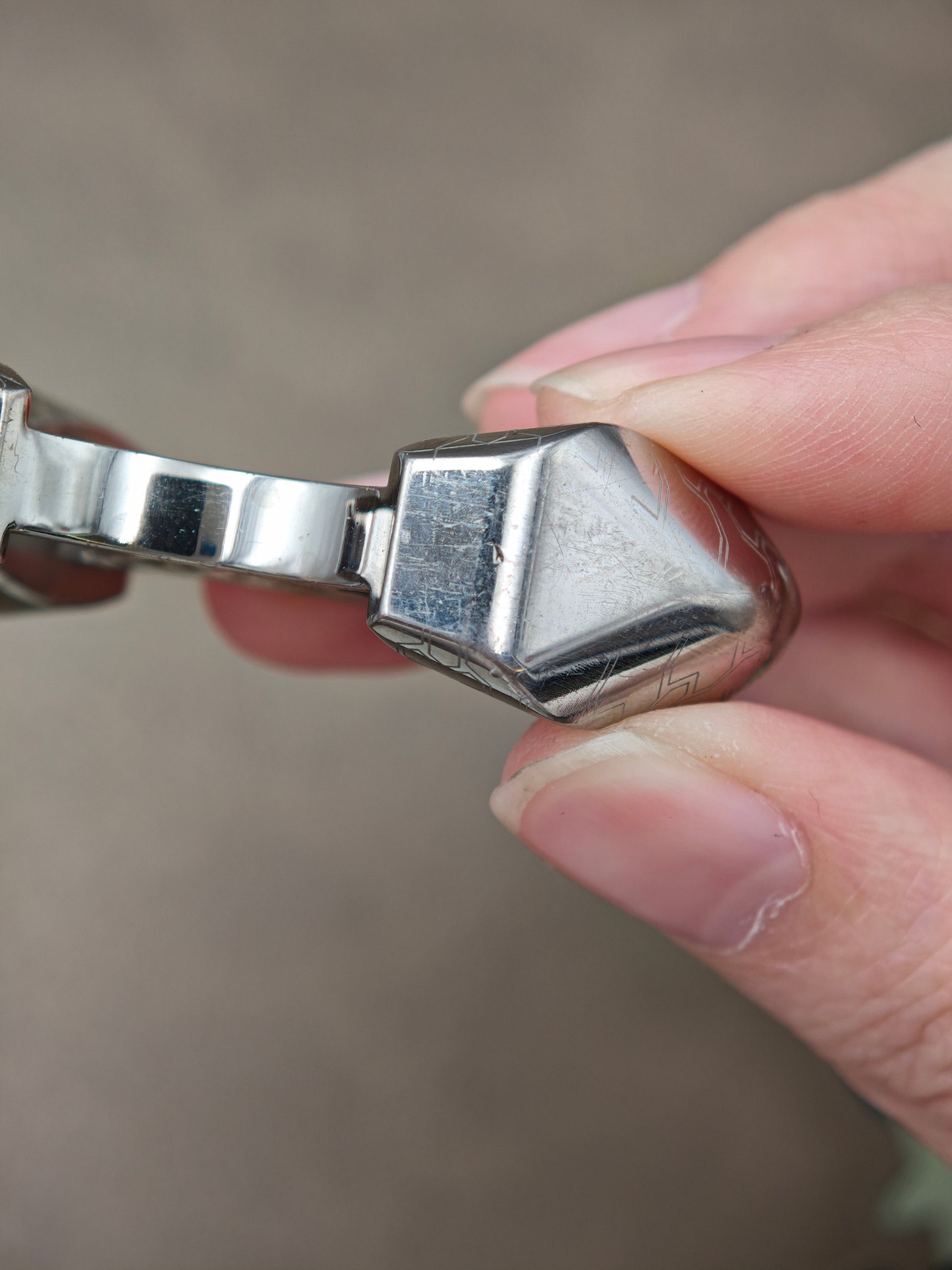 Feather Titanium