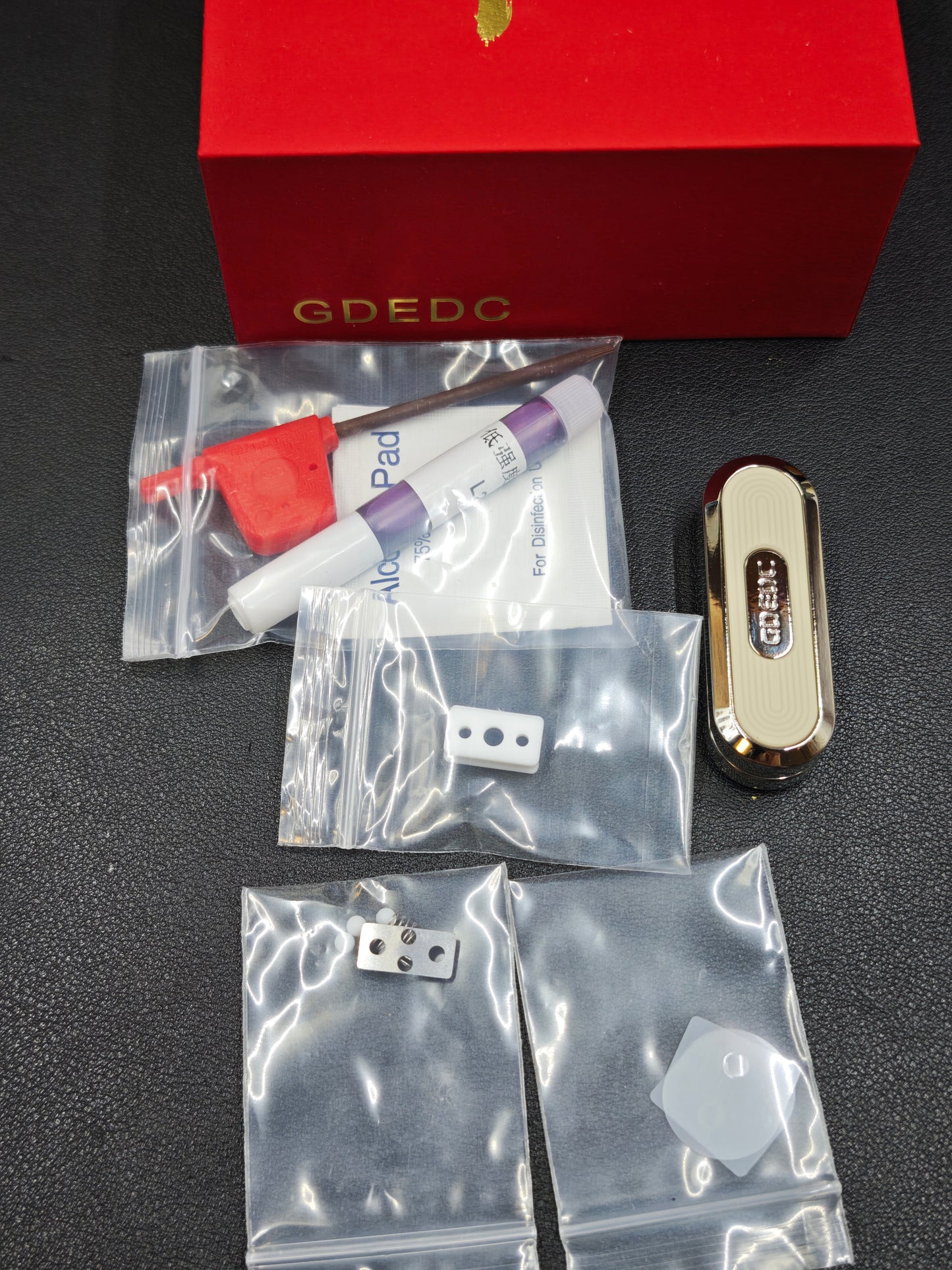 Pipa Plate Titanium