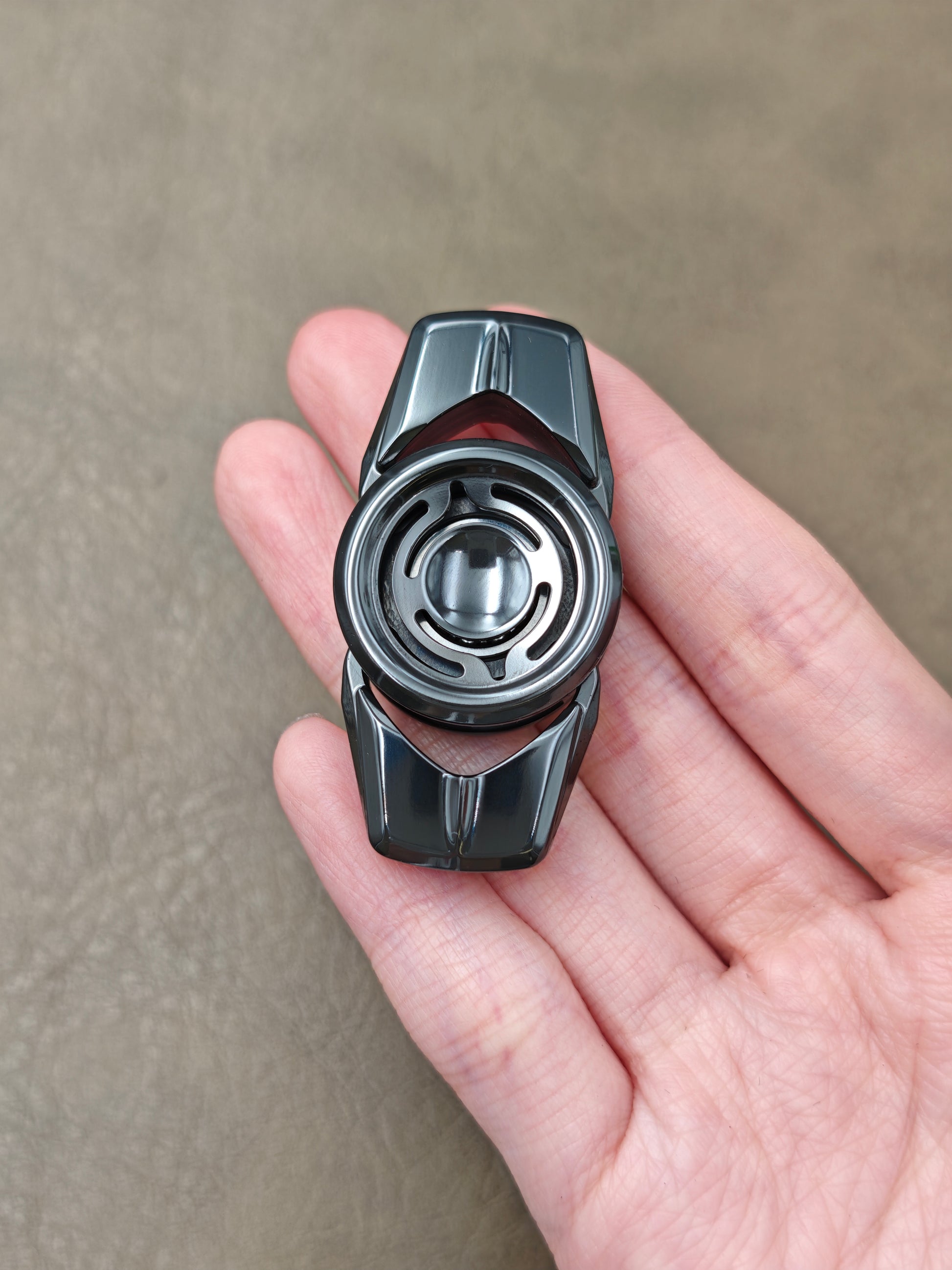 Kamen Dual Leaf Zirconium