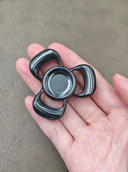 Three-Leaf Horizon Zirconium Polished