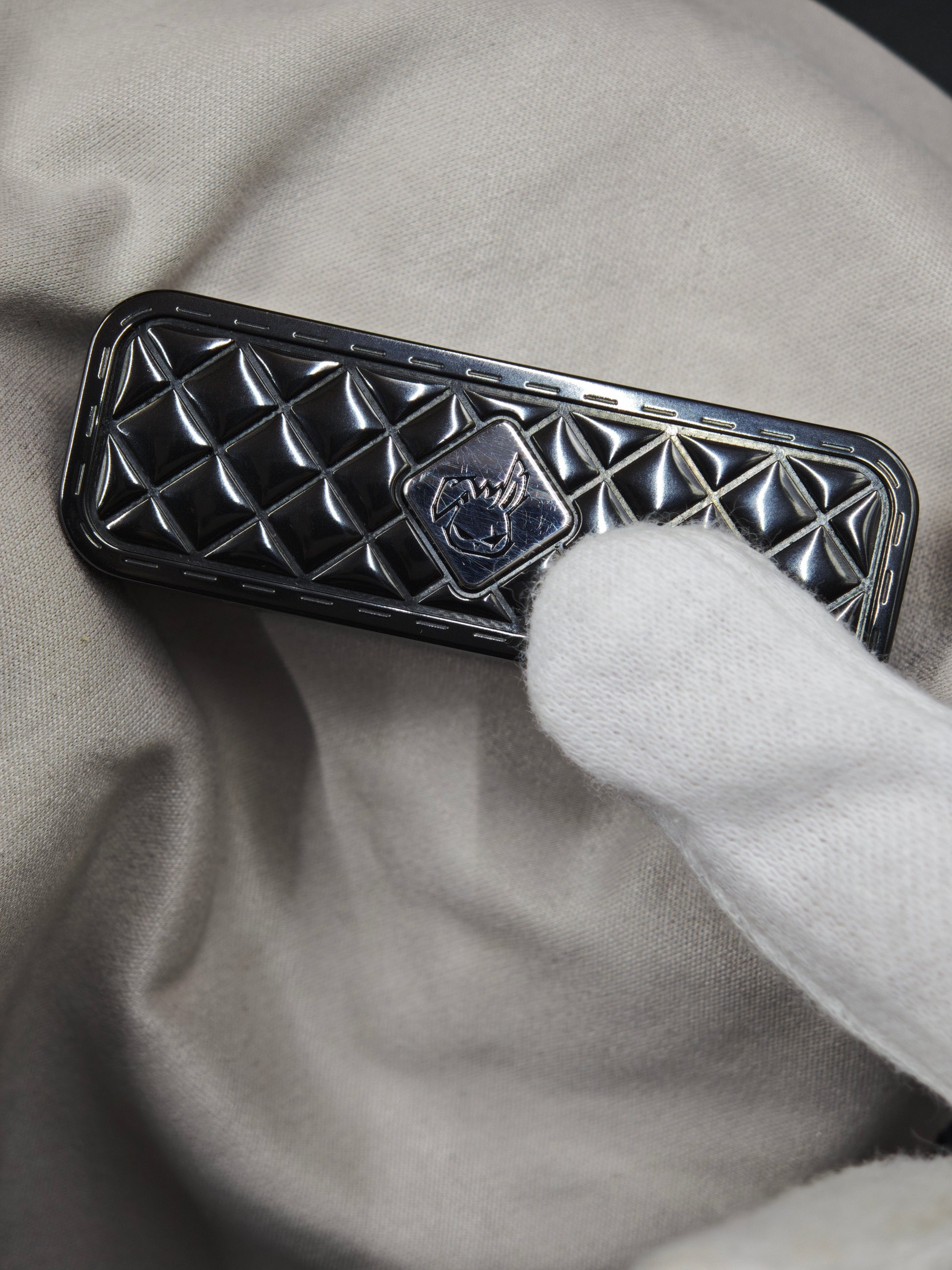 Feng Ling Zirconium