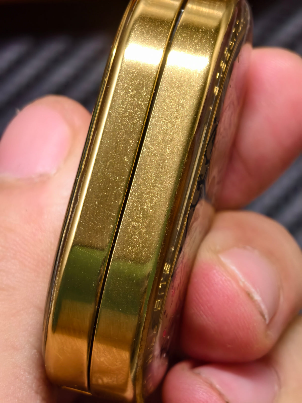 Groove Zirconium Gold Plated Resin-Sealed