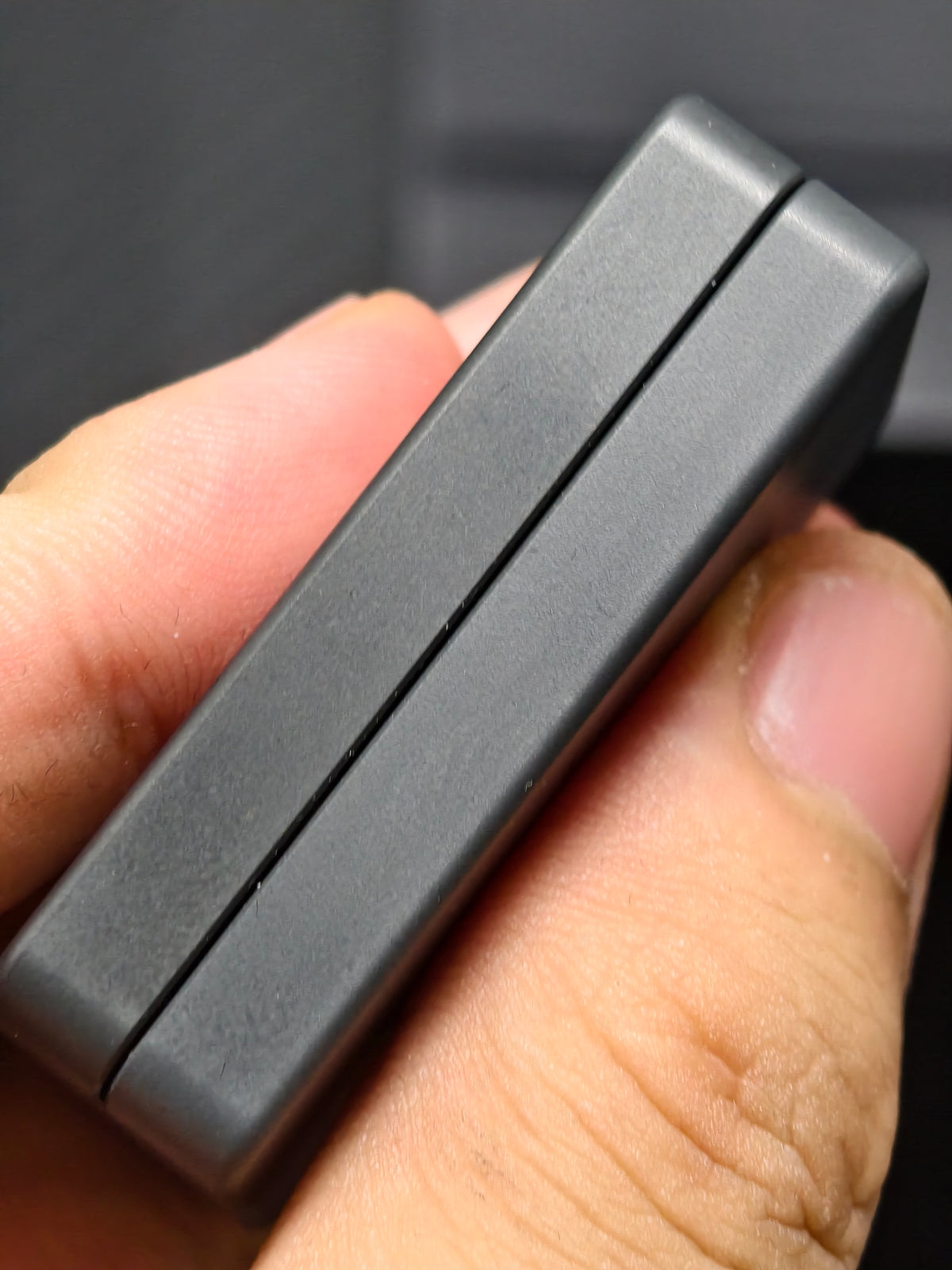 Mute Zirconium