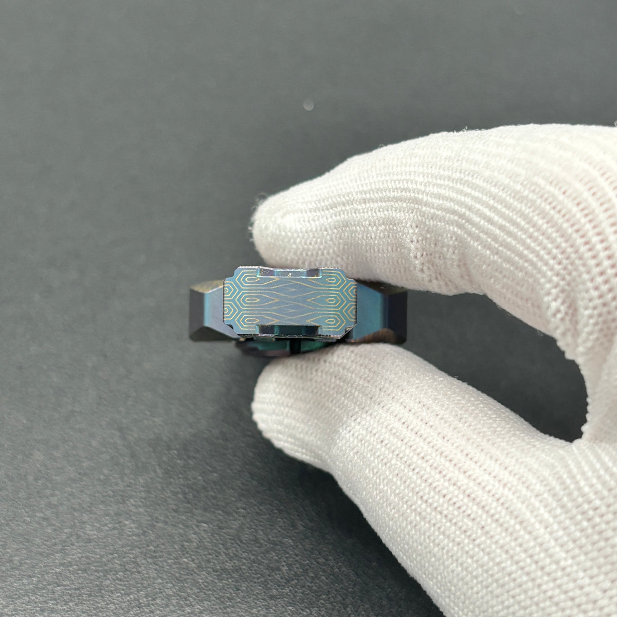Greatsword Titanium Engraved