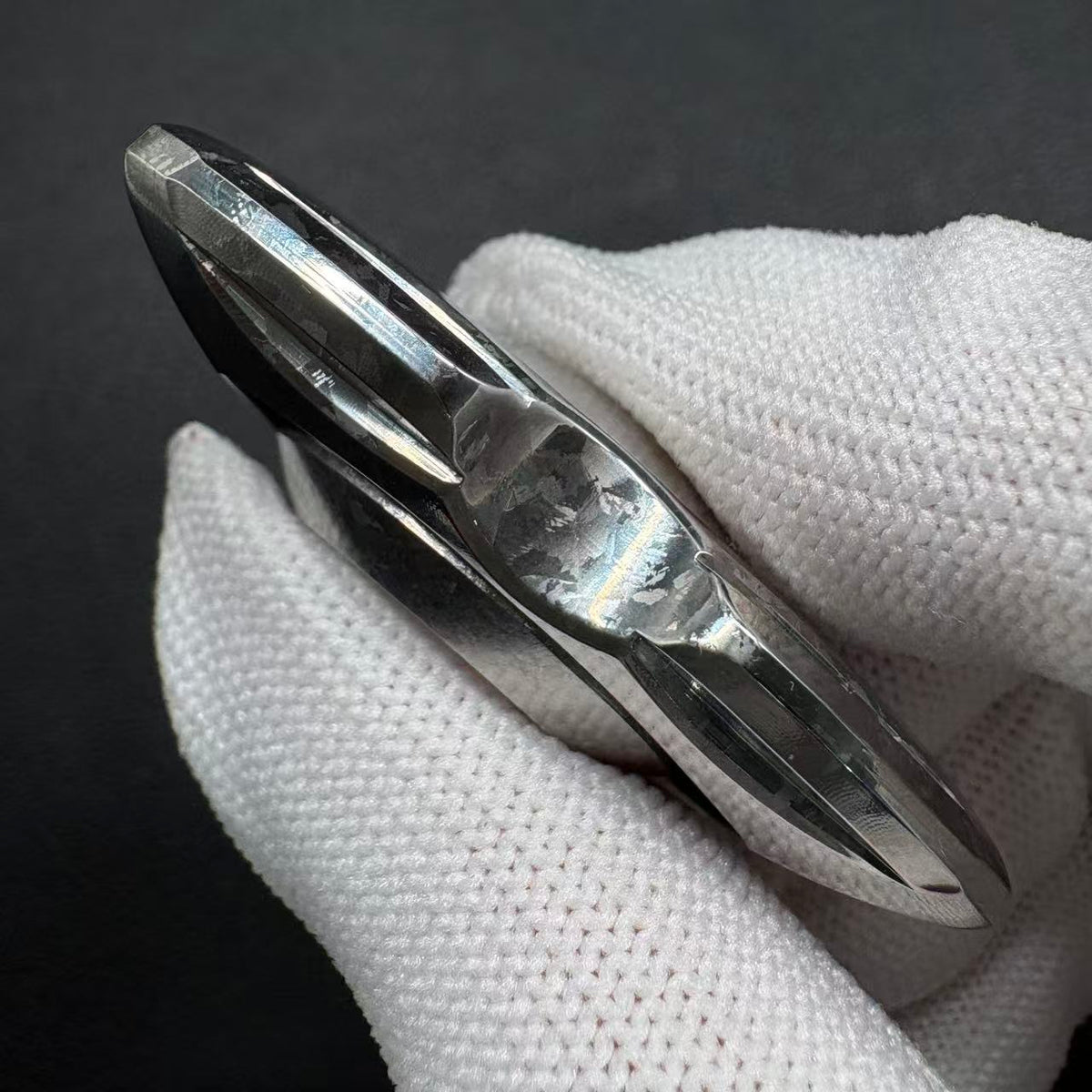 Siren Crystallized Titanium