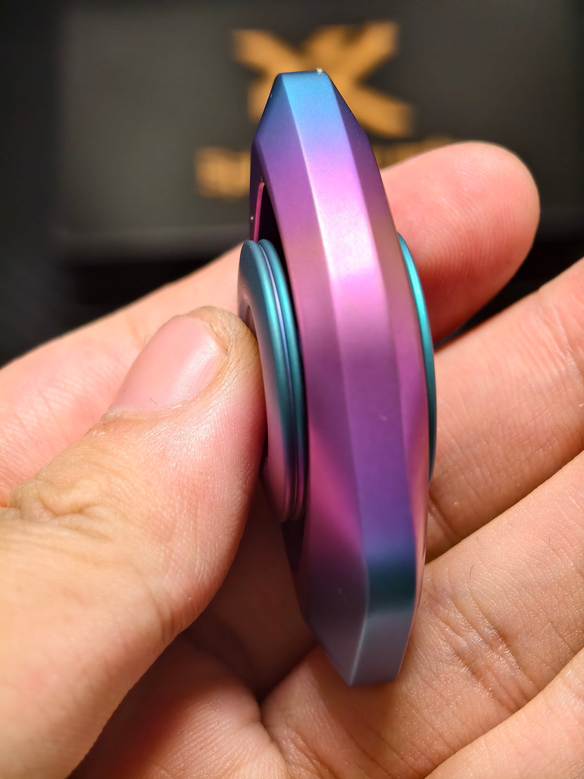 Phantom Dual Leaf Titanium
