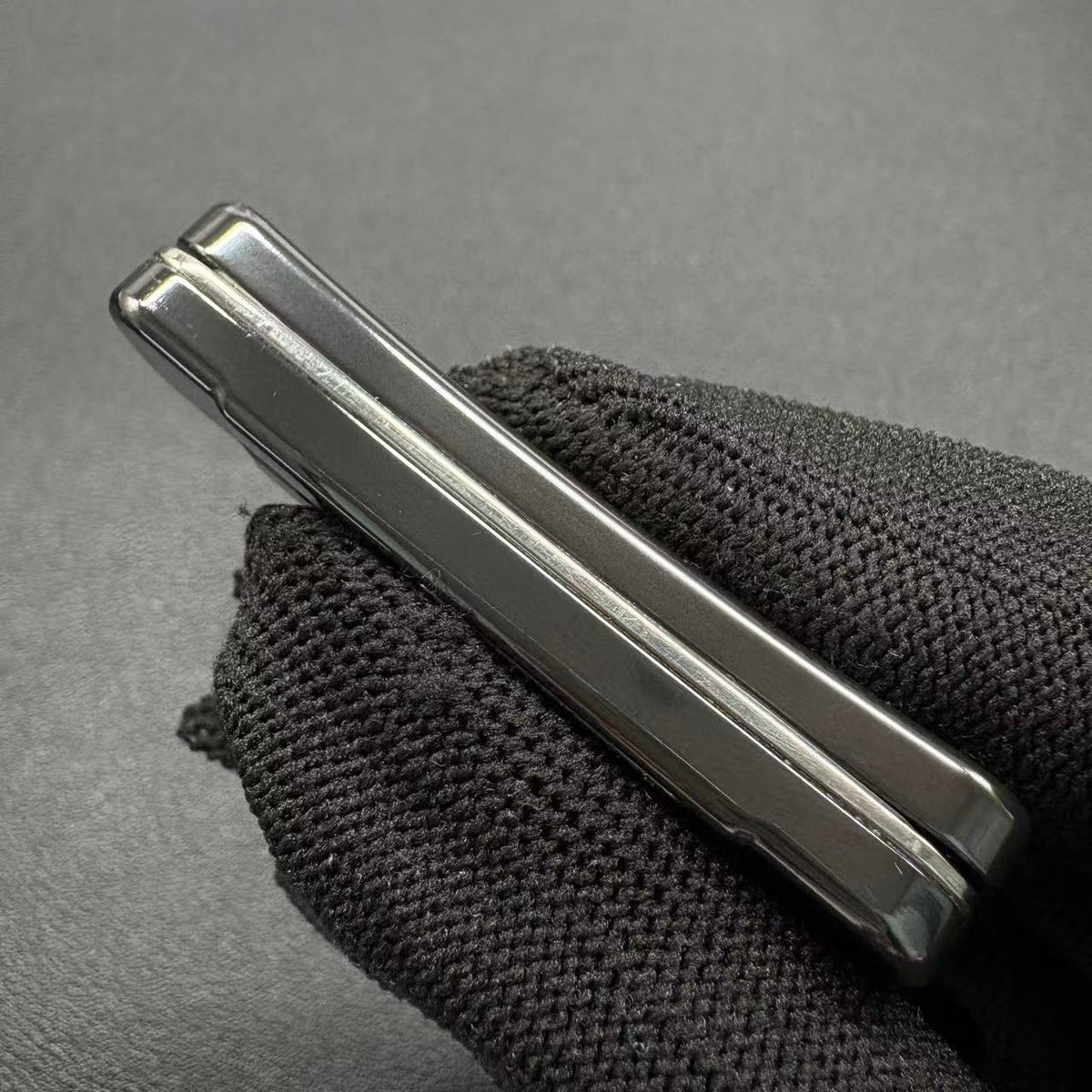 Snake Zirconium