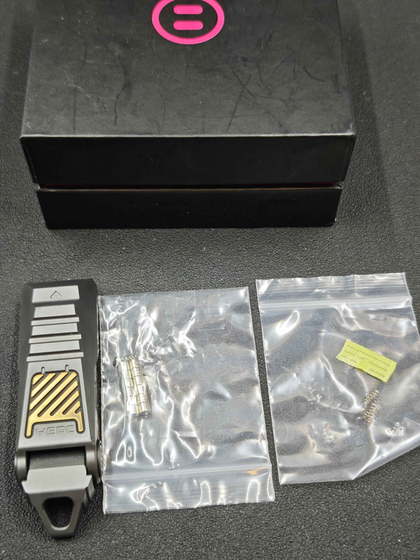 Razor Zirconium