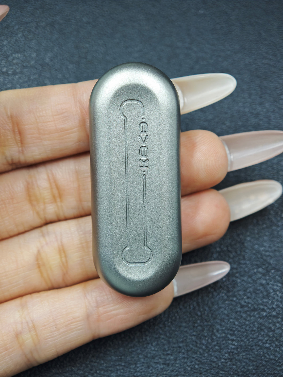 Floating Cloud Titanium