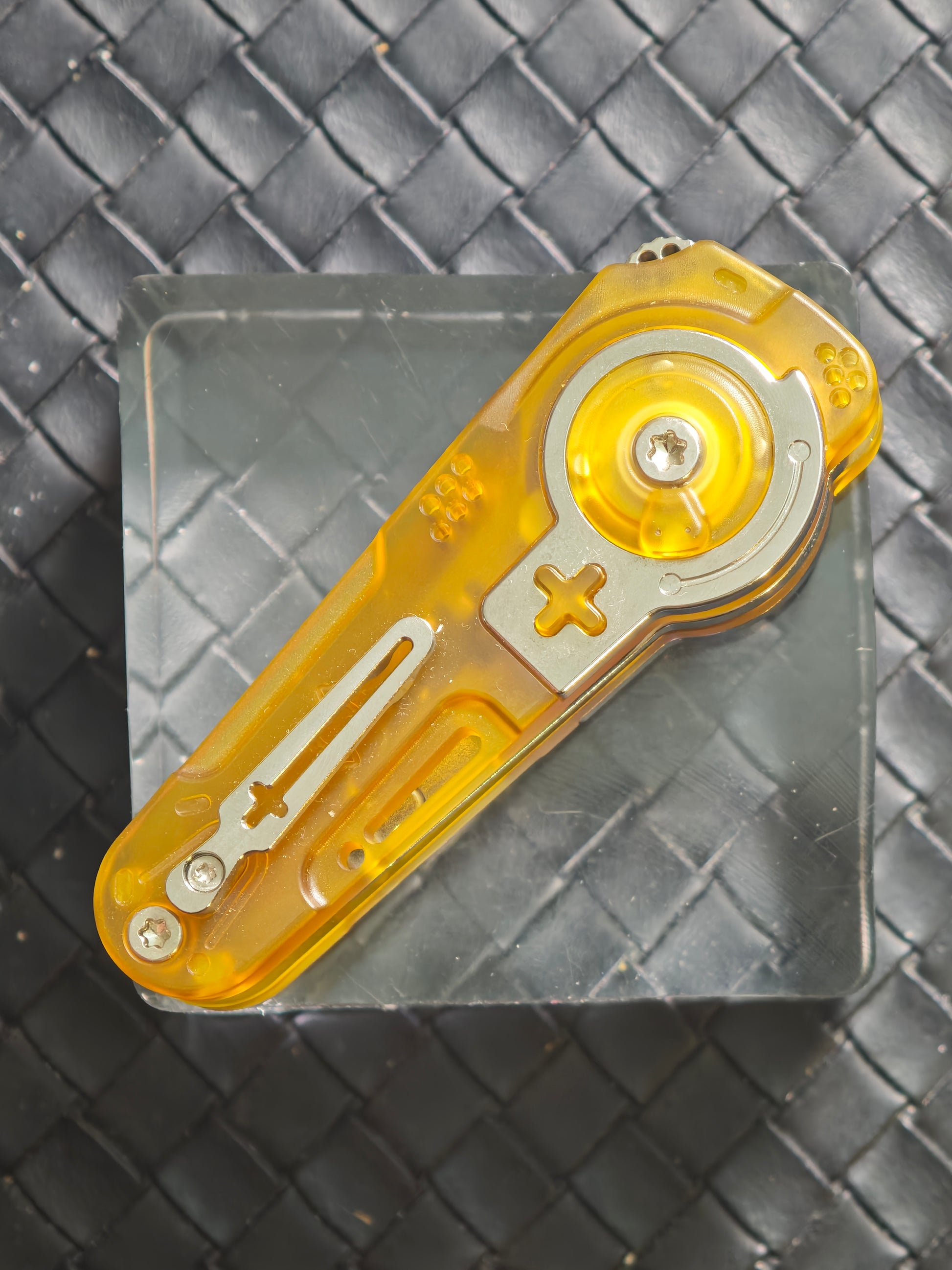 Dimension Slash Pry Bar Titanium PEI