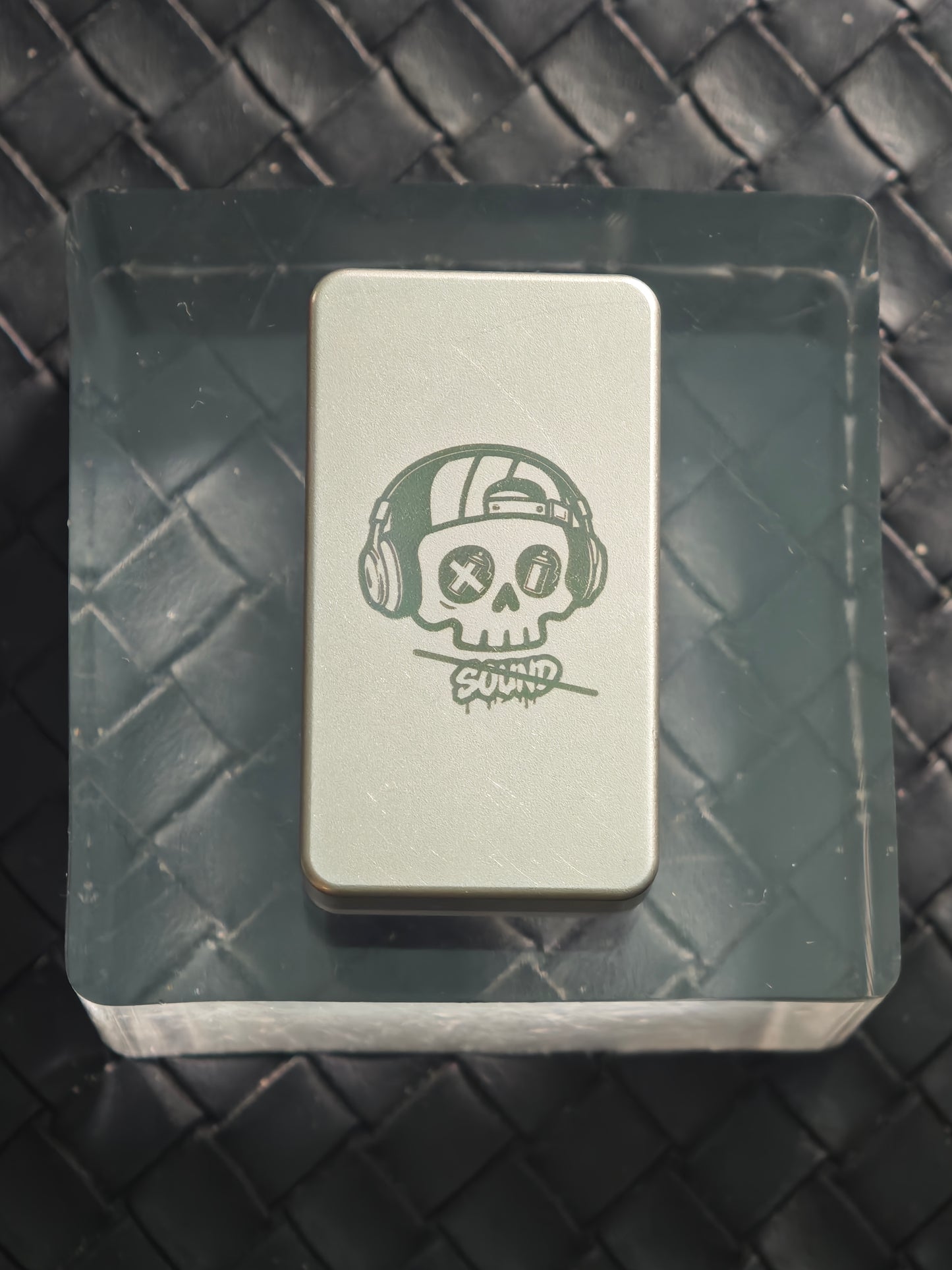 Mute Stainless Steel
