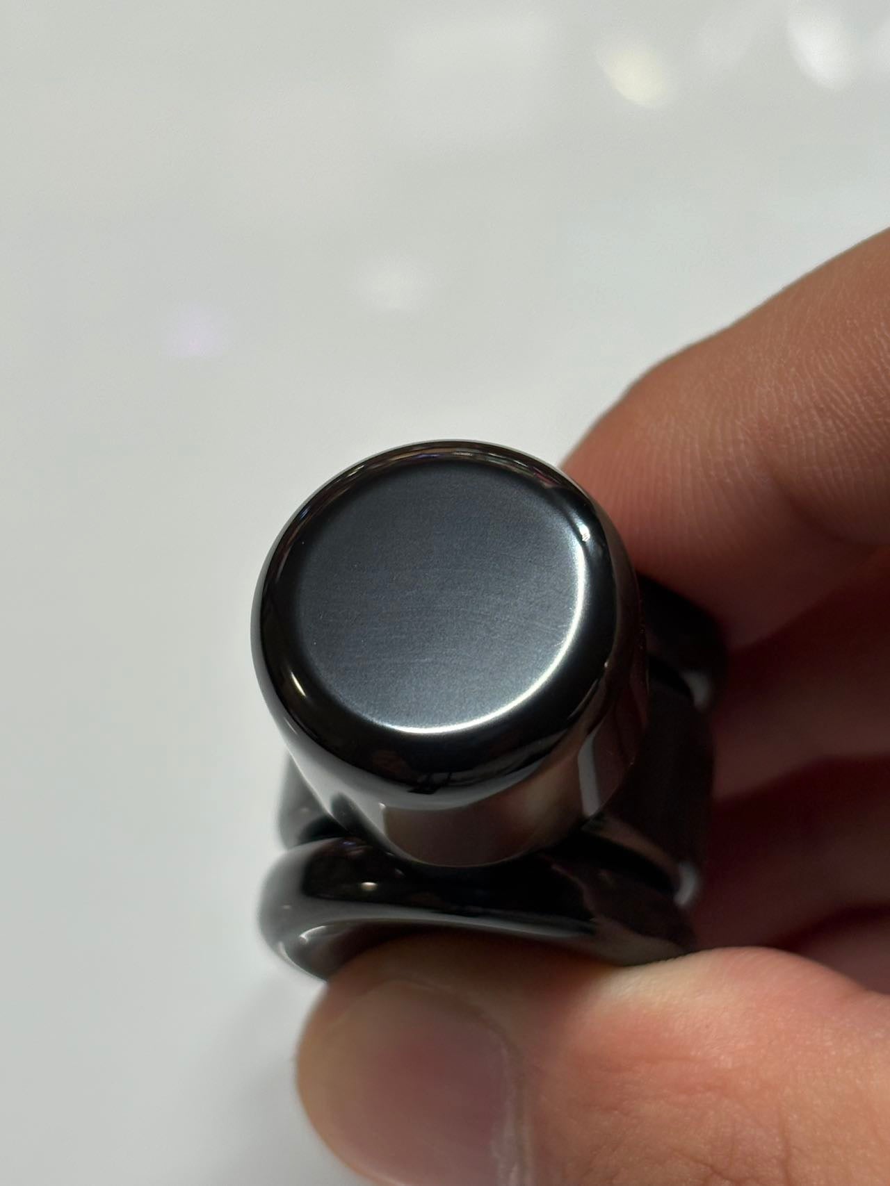 Katla Zirconium
