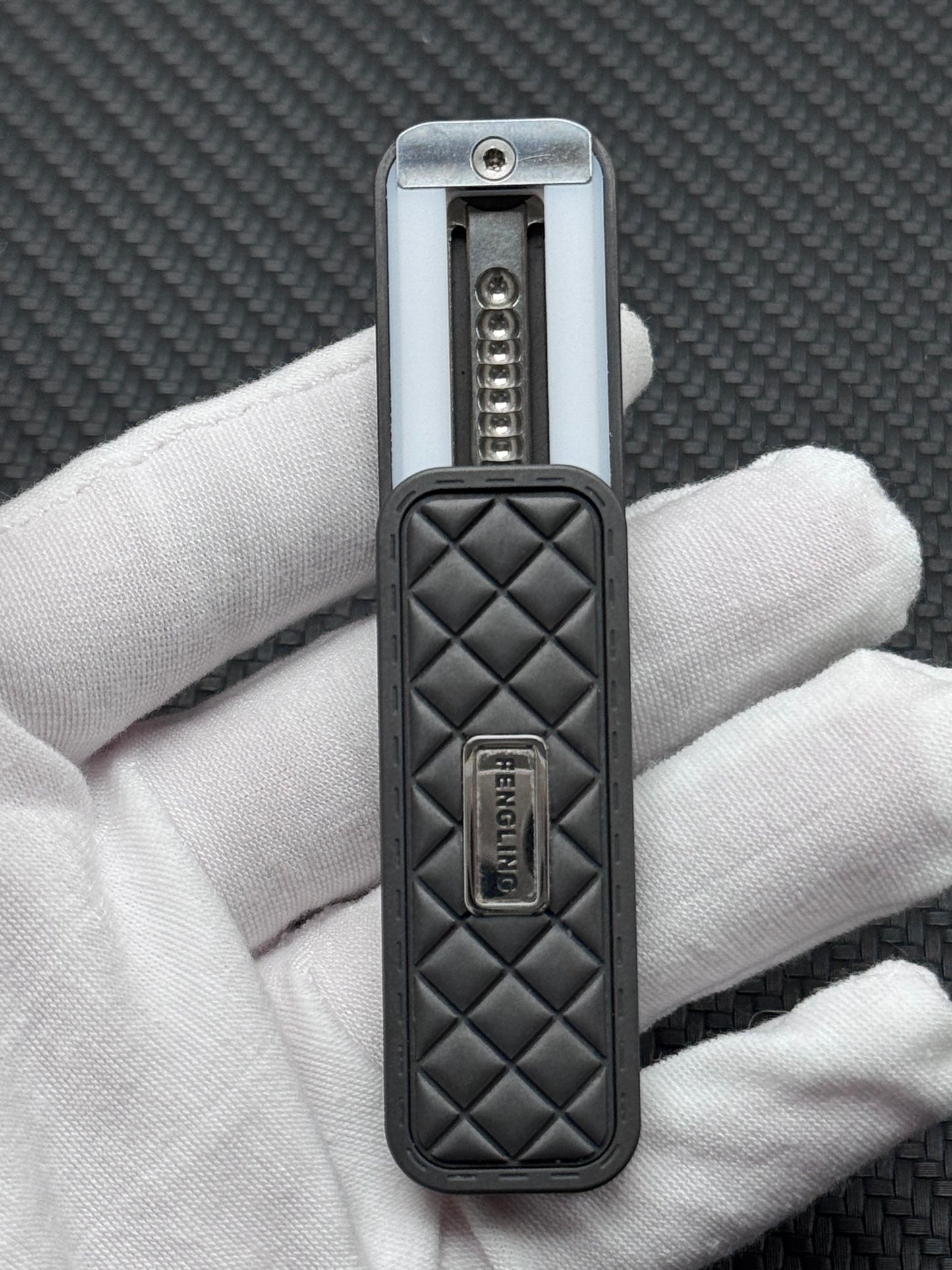 Feng Ling Zirconium