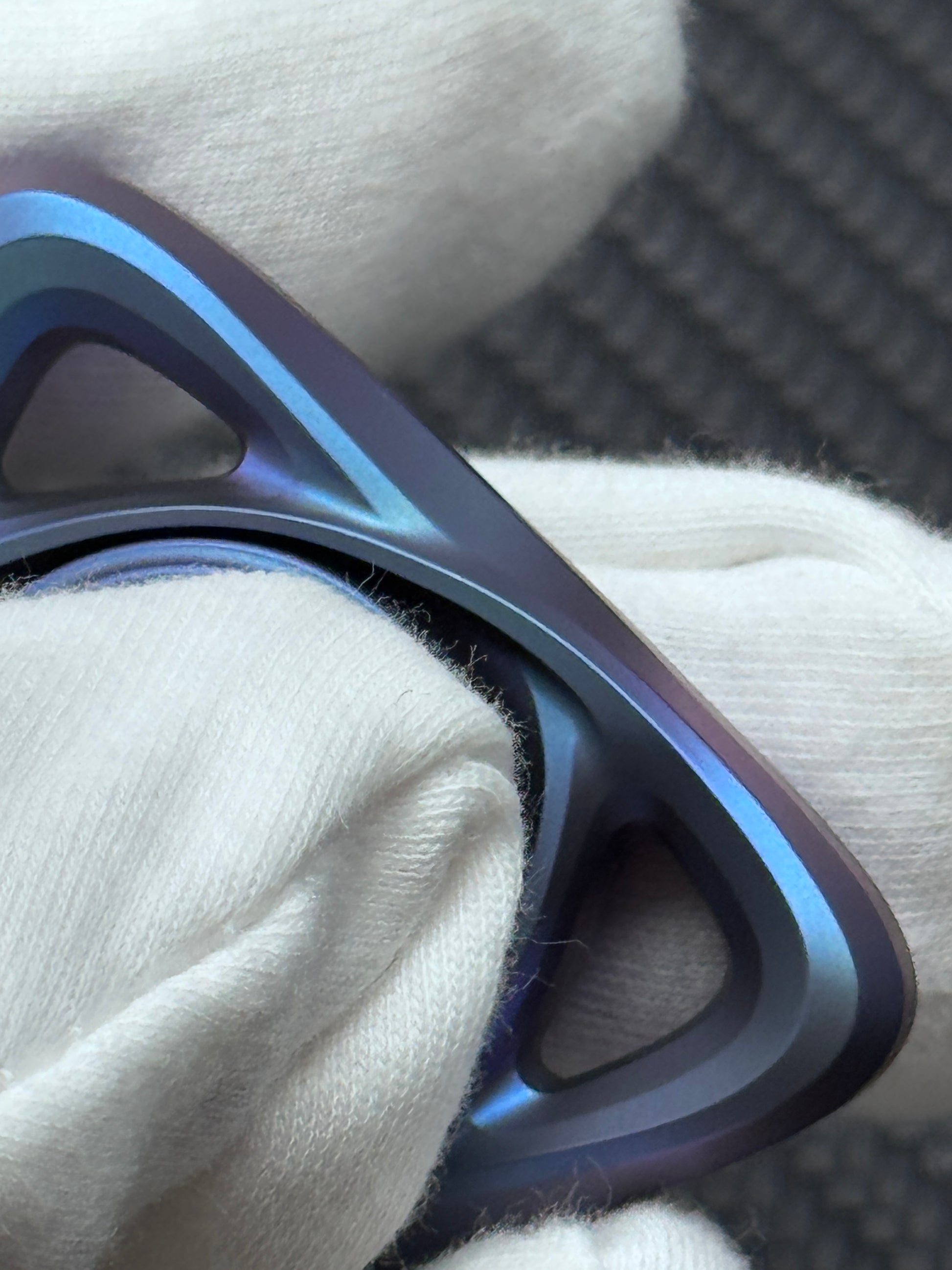 Loop Stratus Zirconium