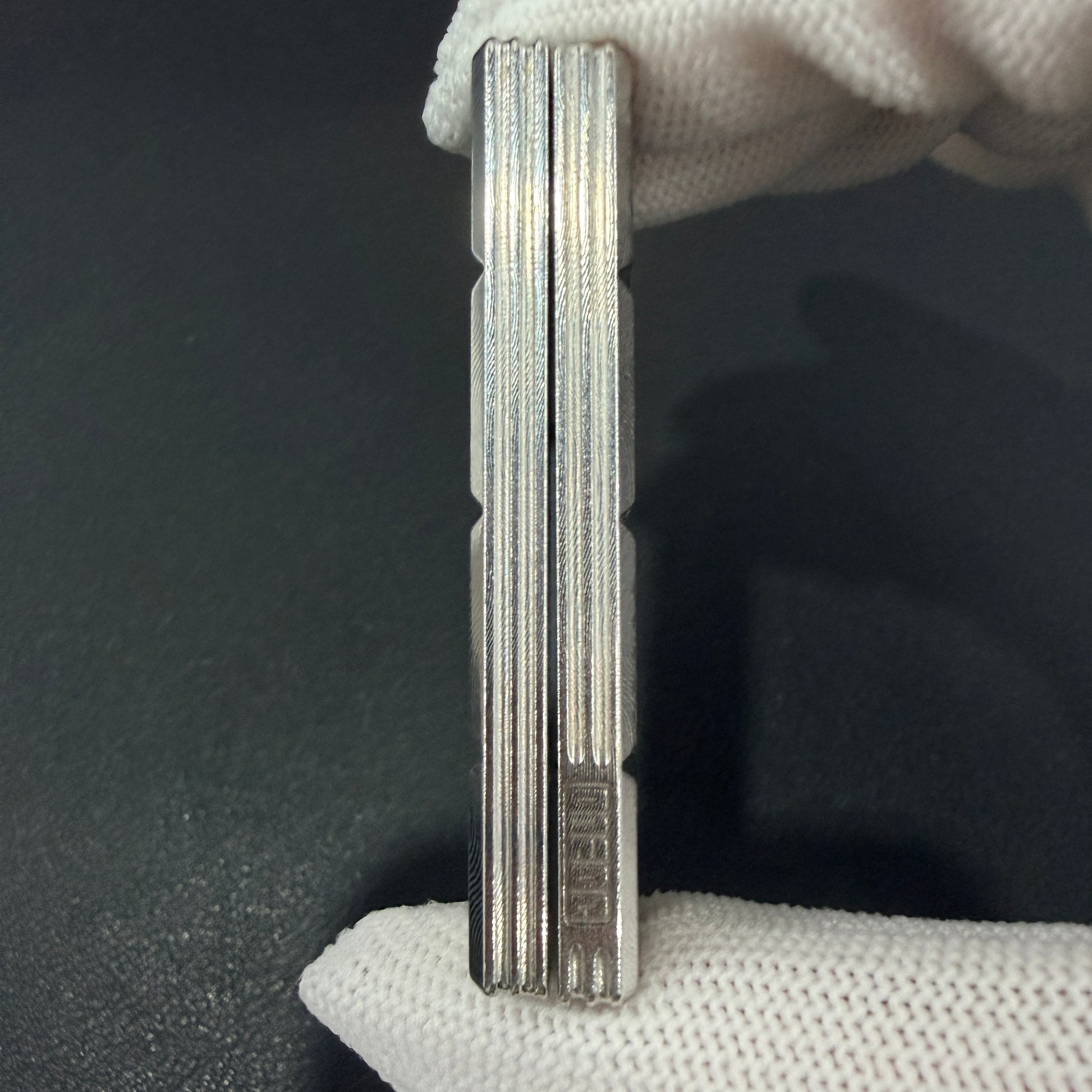 Ultra Thin Wafer Damasteel