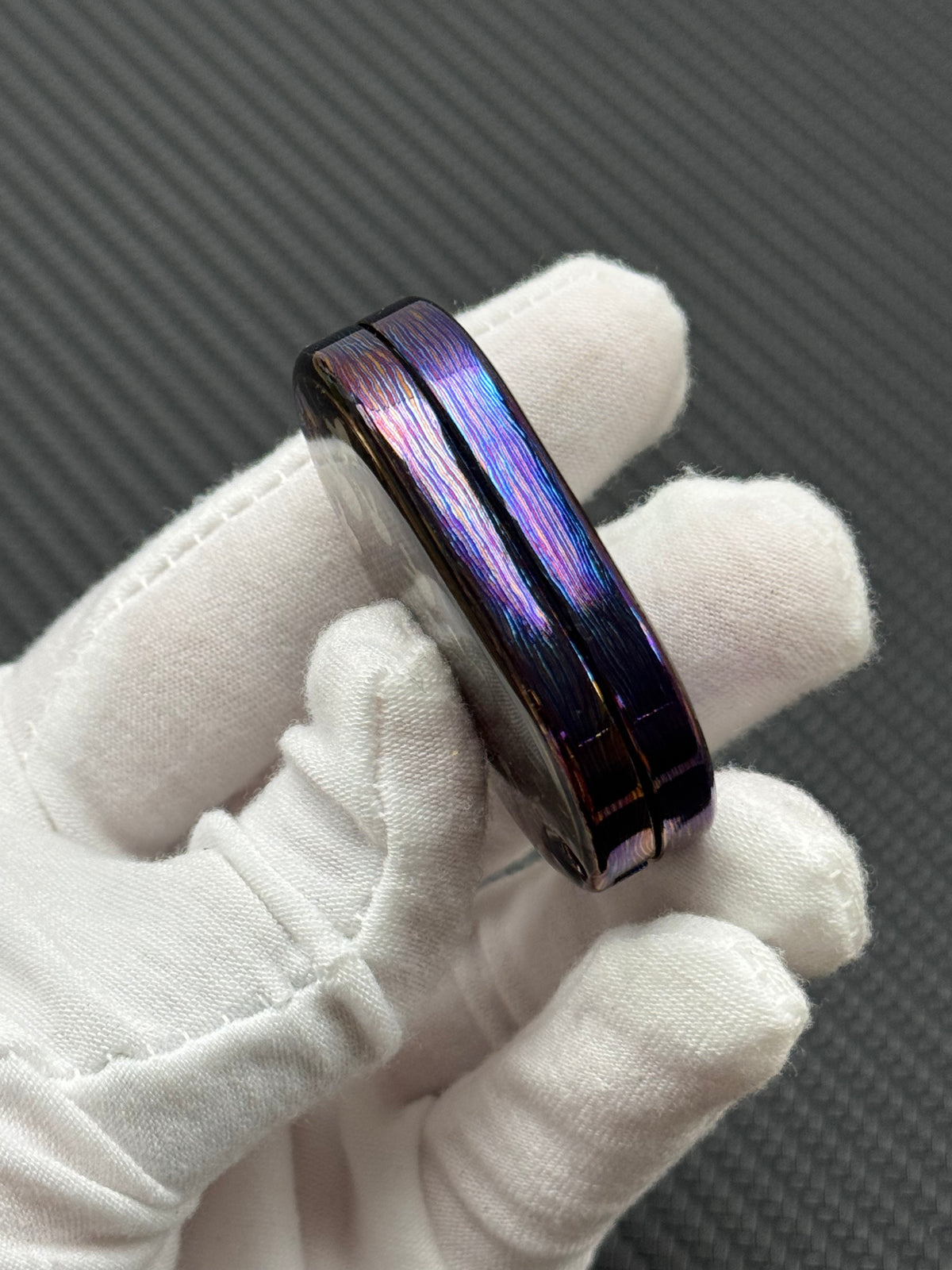Groove Mokuti Resin-Sealed