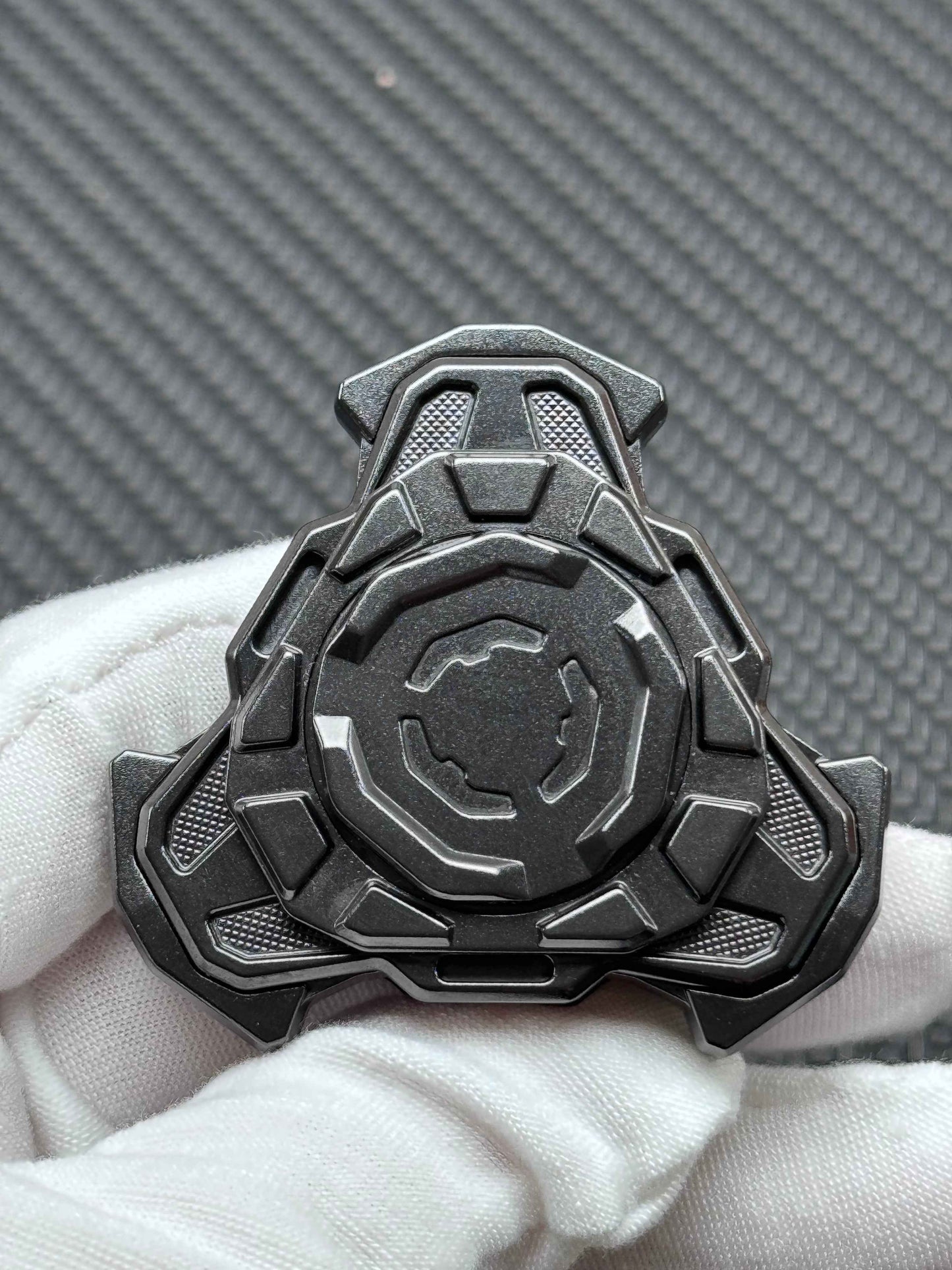 DL EDC Triple Leaf Ignition dlaedc Zirconium Stonewashed