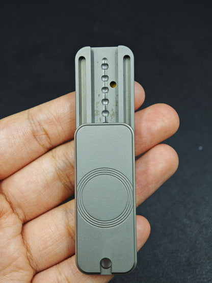 Sugar Cube Titanium