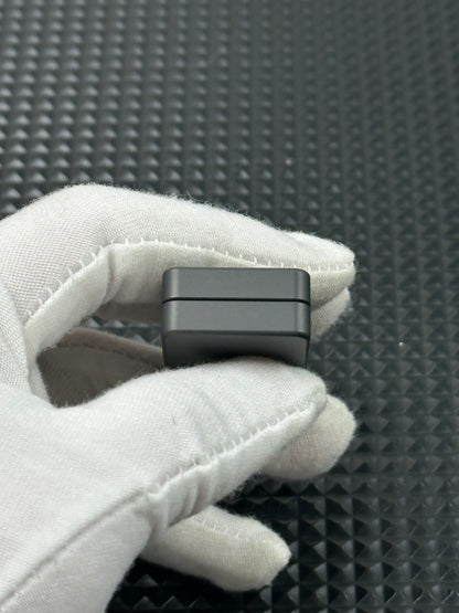 Mute Zirconium