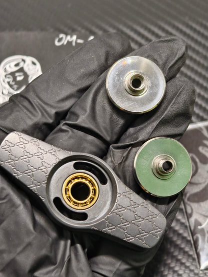 Oumuamua Premium & Buckle Zirconium
