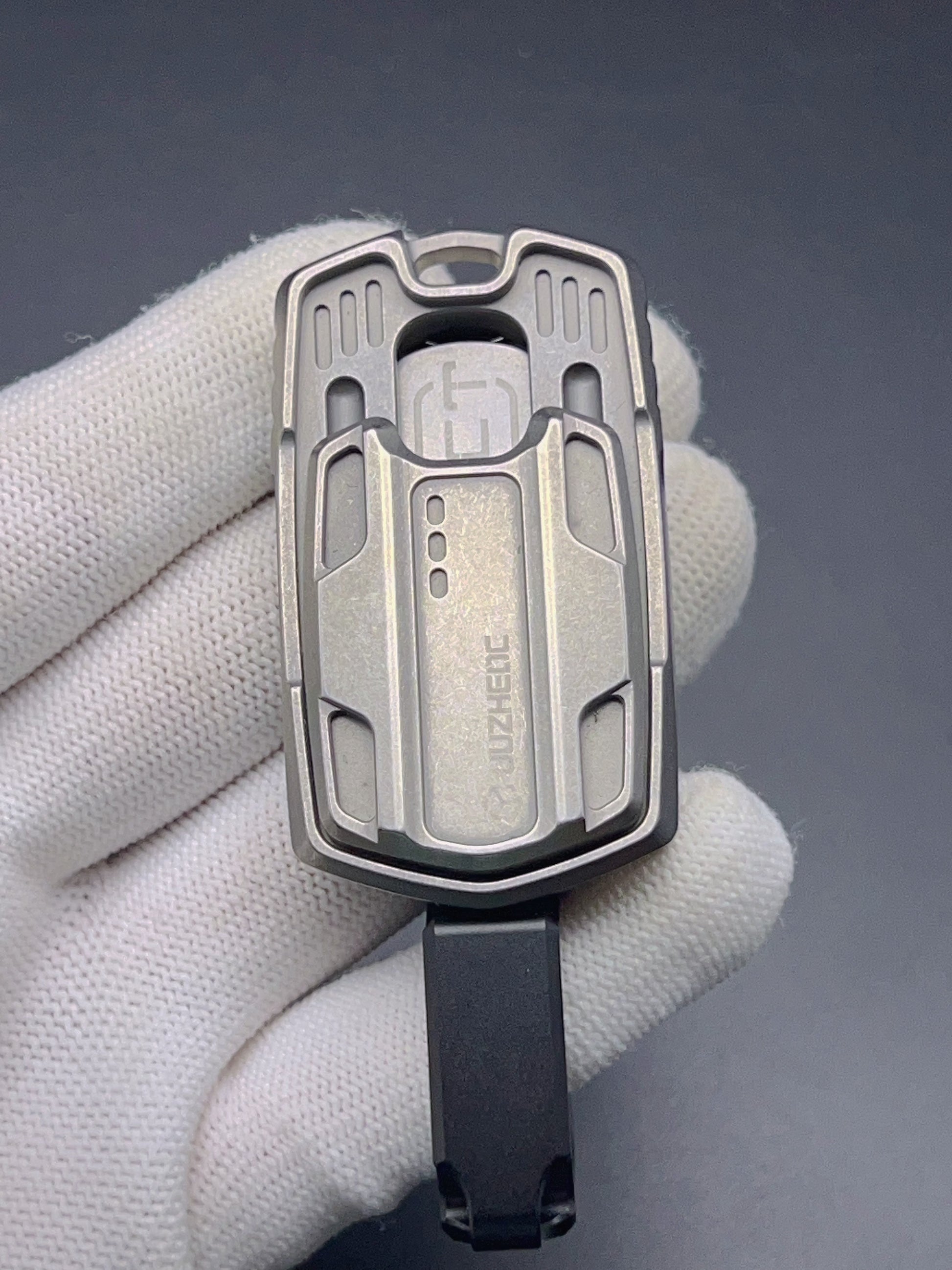 Thousand machines Titanium
