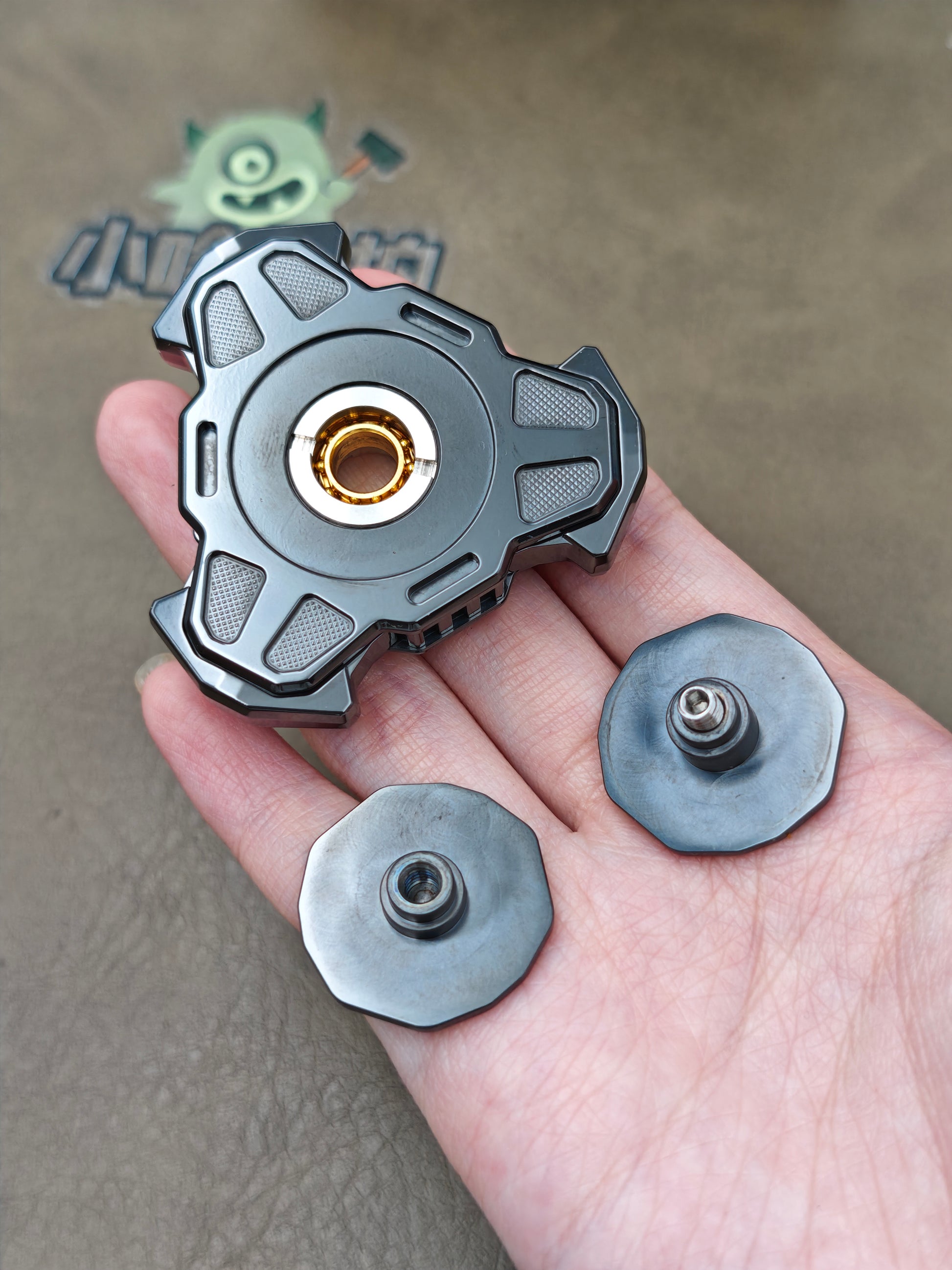 Triple Leaf Ignition Shell Opening Zirconium