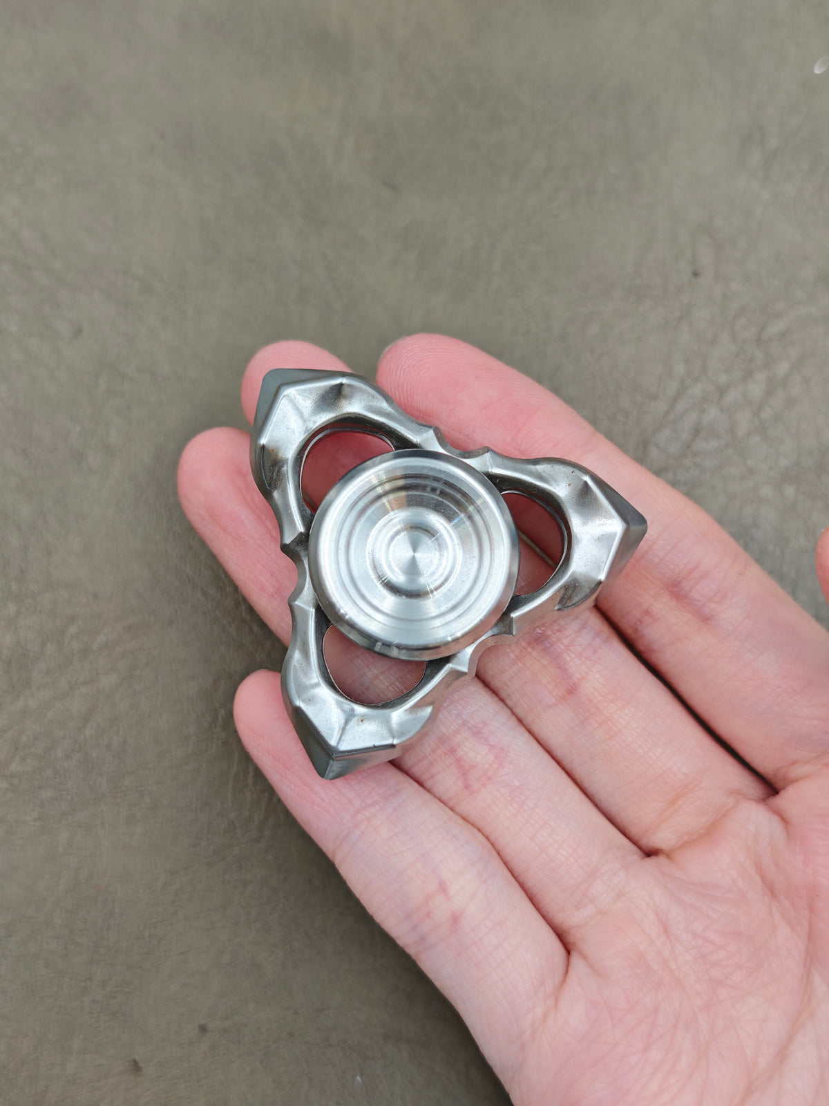 Thorns And Fog Stainless Steel Machine Finished