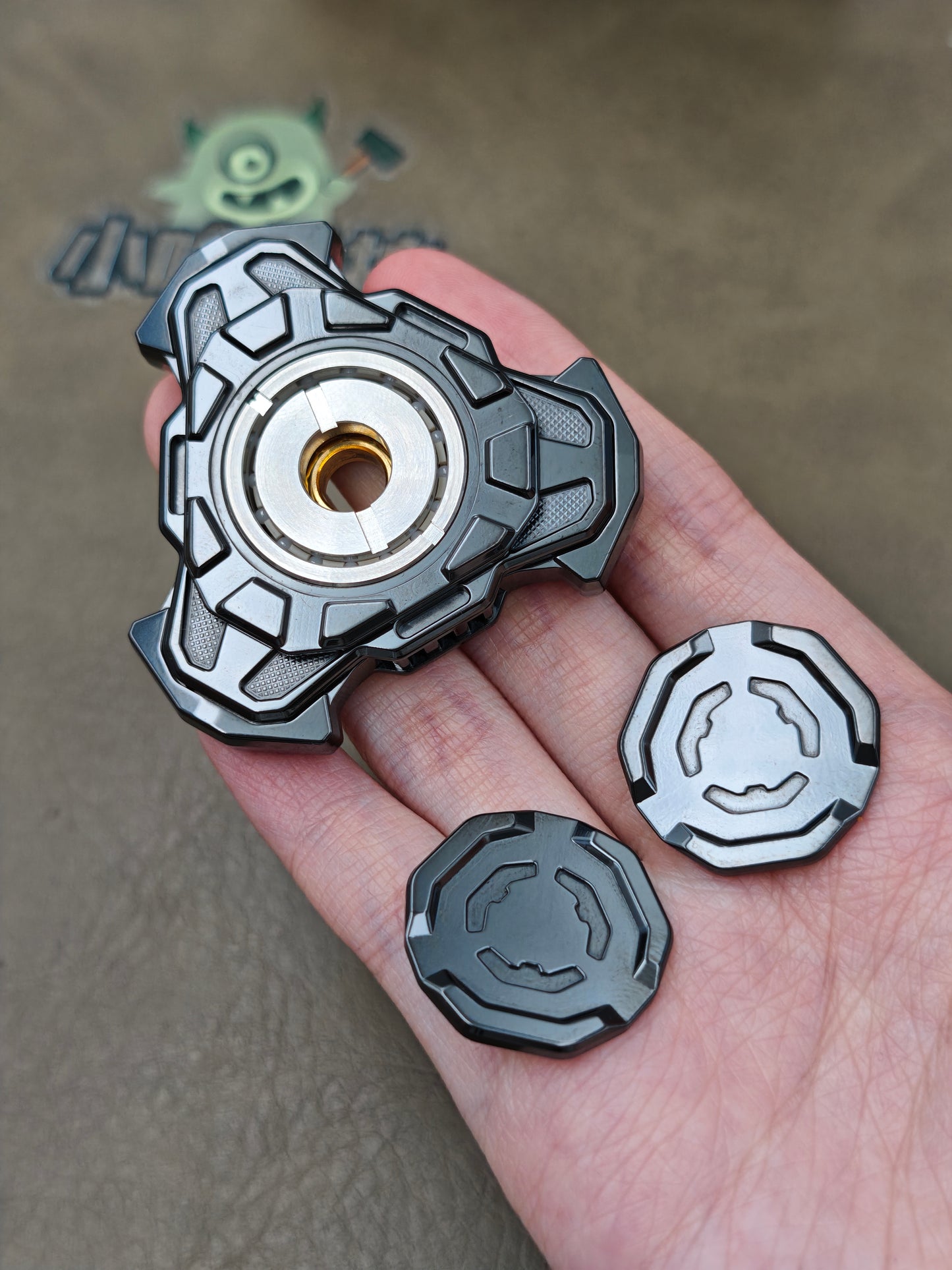 Triple Leaf Ignition Shell Opening Zirconium