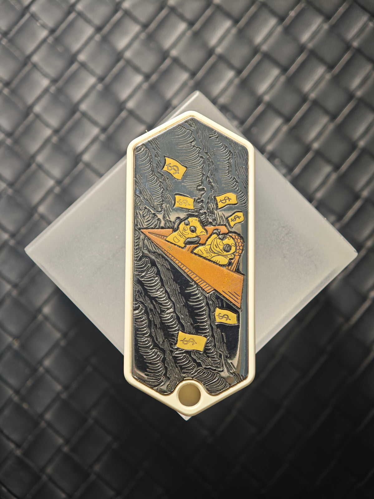 Plane PEEK