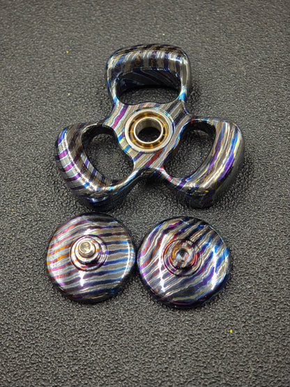 Three-Leaf Horizon Zircuti