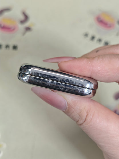 Floating Cloud Titanium Polished