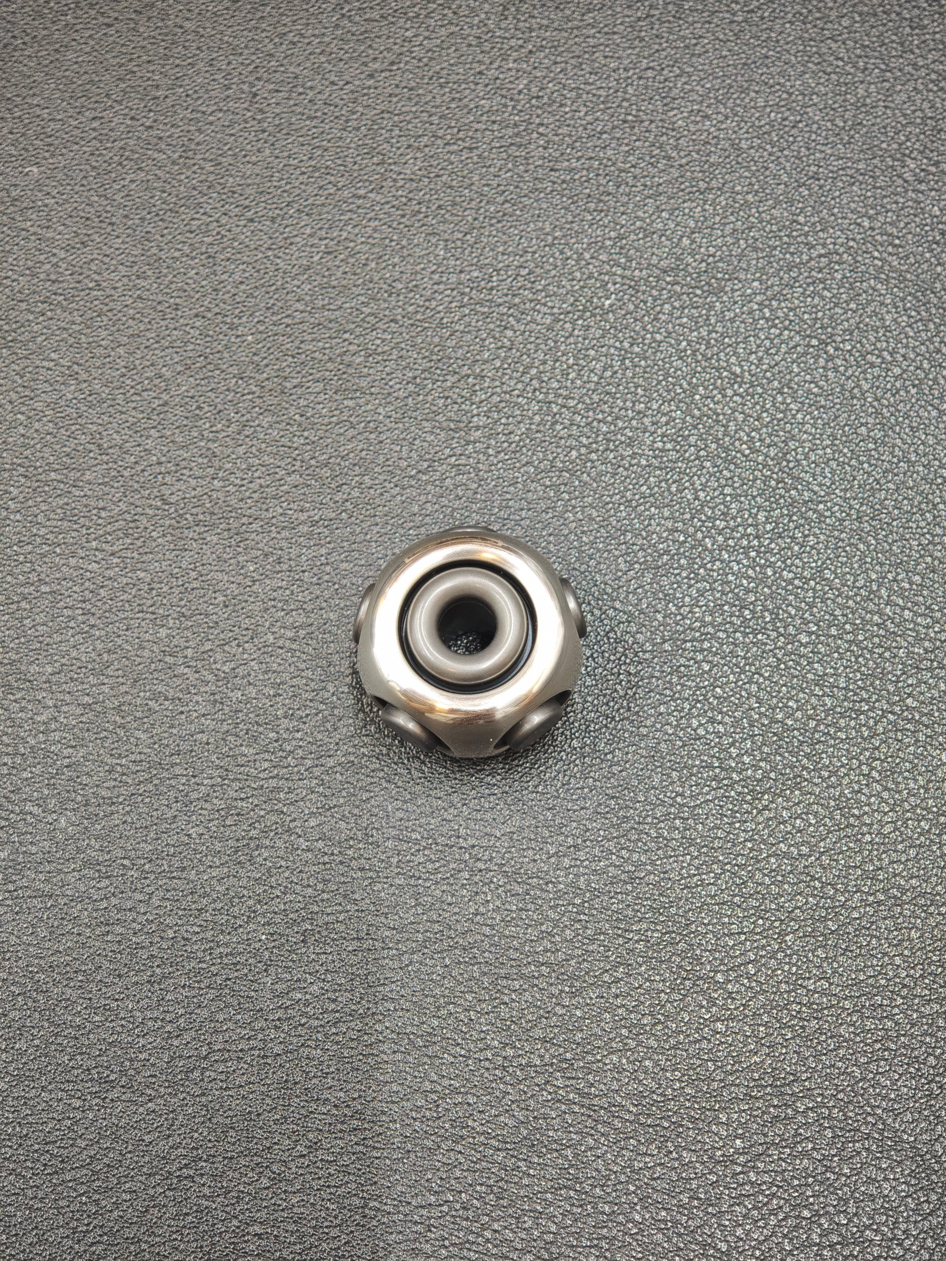 Noiz Zirconium Stainless Steel