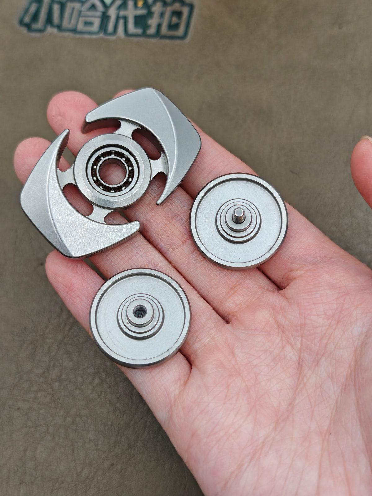 Special Material Cloud Pivot Stainless Steel