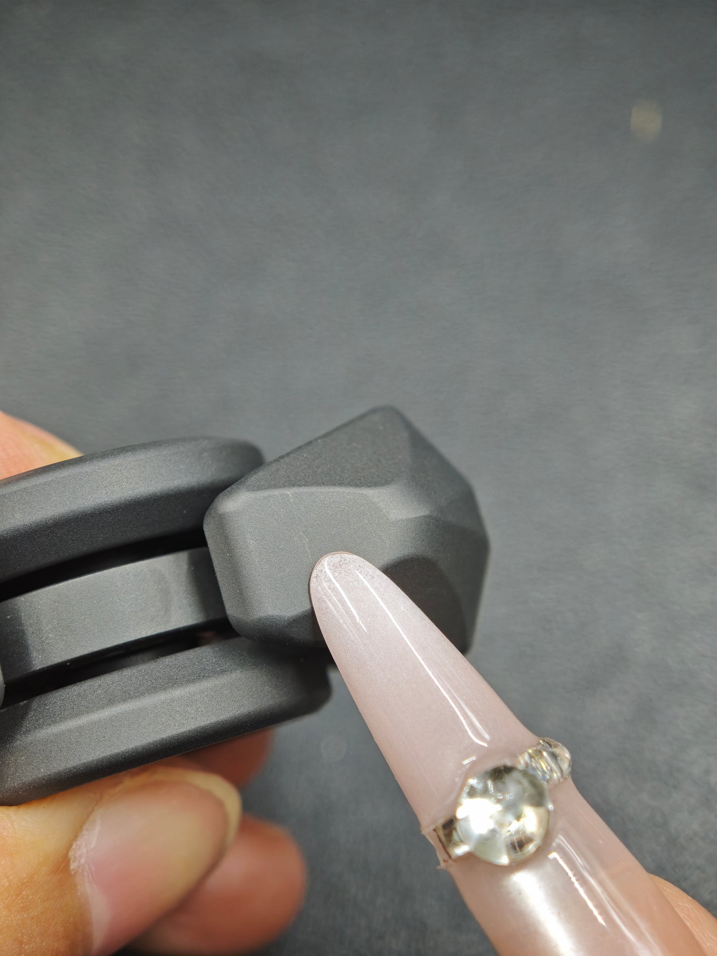 Libra Zirconium