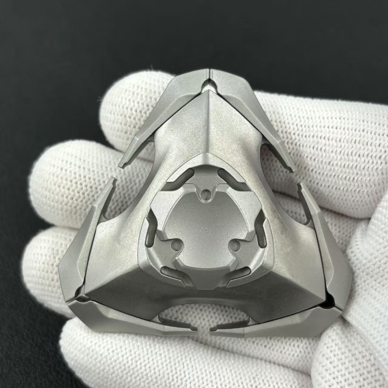 Blade Titanium